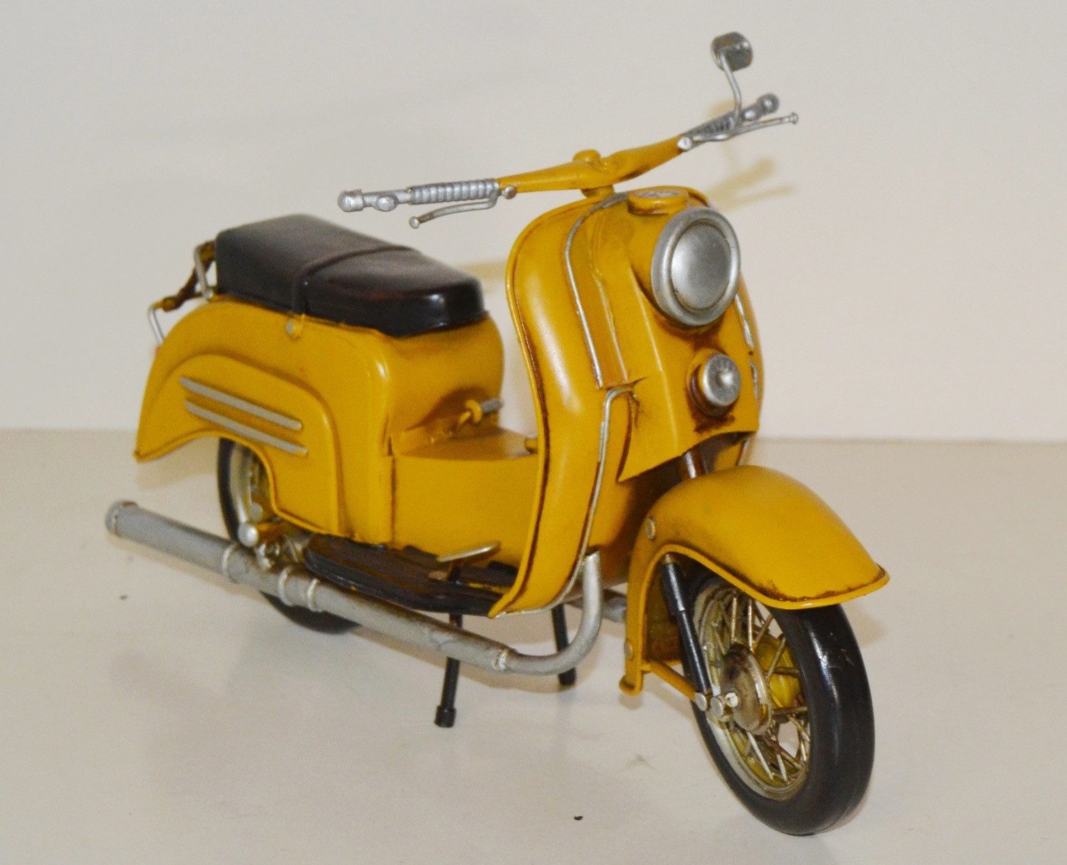 JS GartenDeko Modellmotorrad Blech Simson Roller Schwalbe Nostalgie Modellmotorrad Oldtimer L 29cm