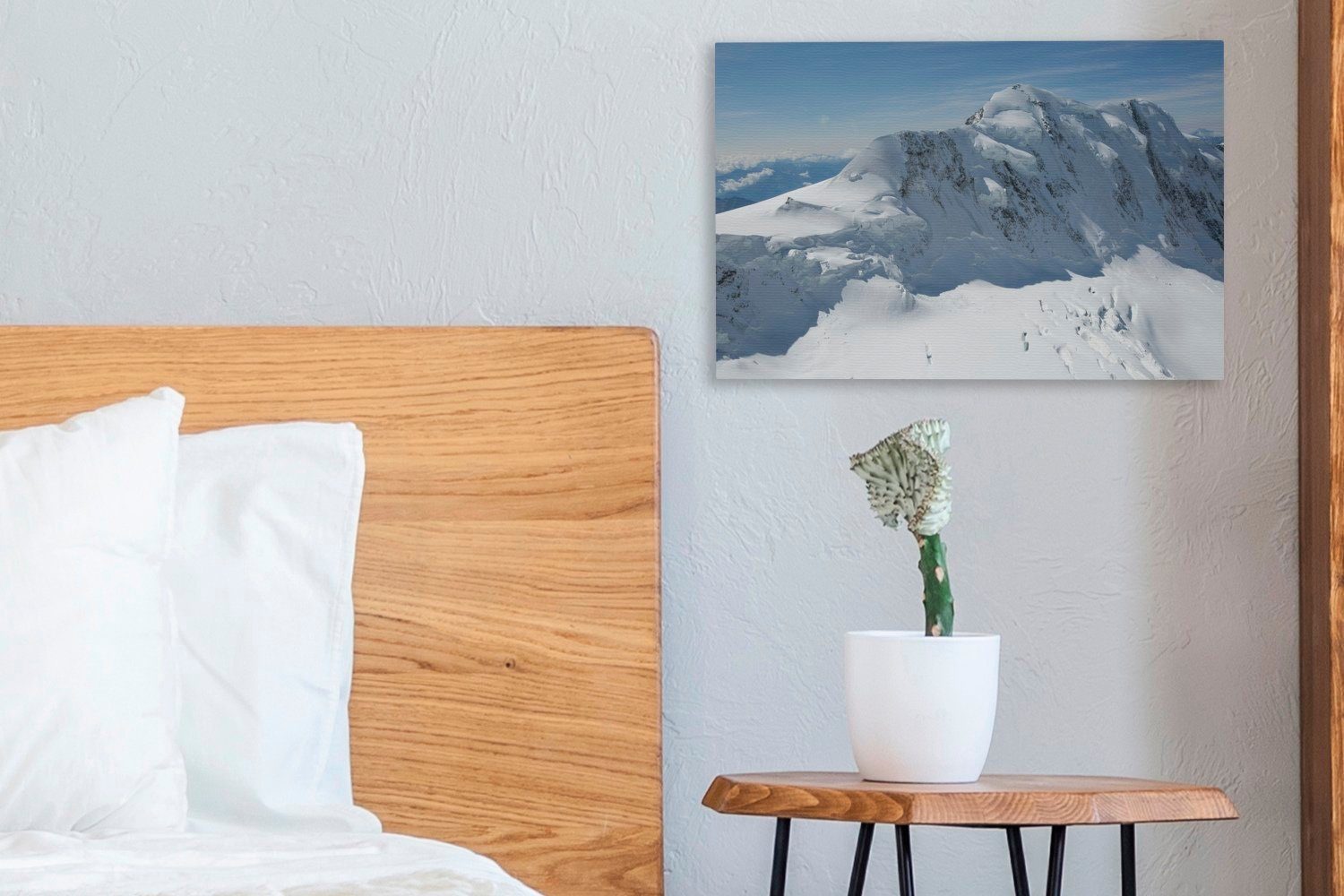 OneMillionCanvasses® Leinwandbild Panoramablick auf 30x20 Berggipfel Aletschgletschers, die (1 Aufhängefertig, Leinwandbilder, des Wanddeko, Wandbild Schweizer cm St)