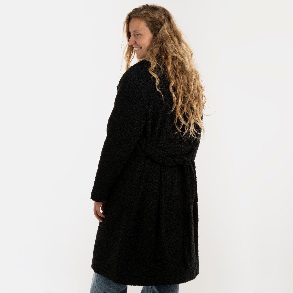 Knit Factory Strickmantel Esra Mantel Schwarz 36/38 (Set, 1-tlg., Spar-Set) Strick accesoires Wohnen sale winter herbst deko mode Damen Herren