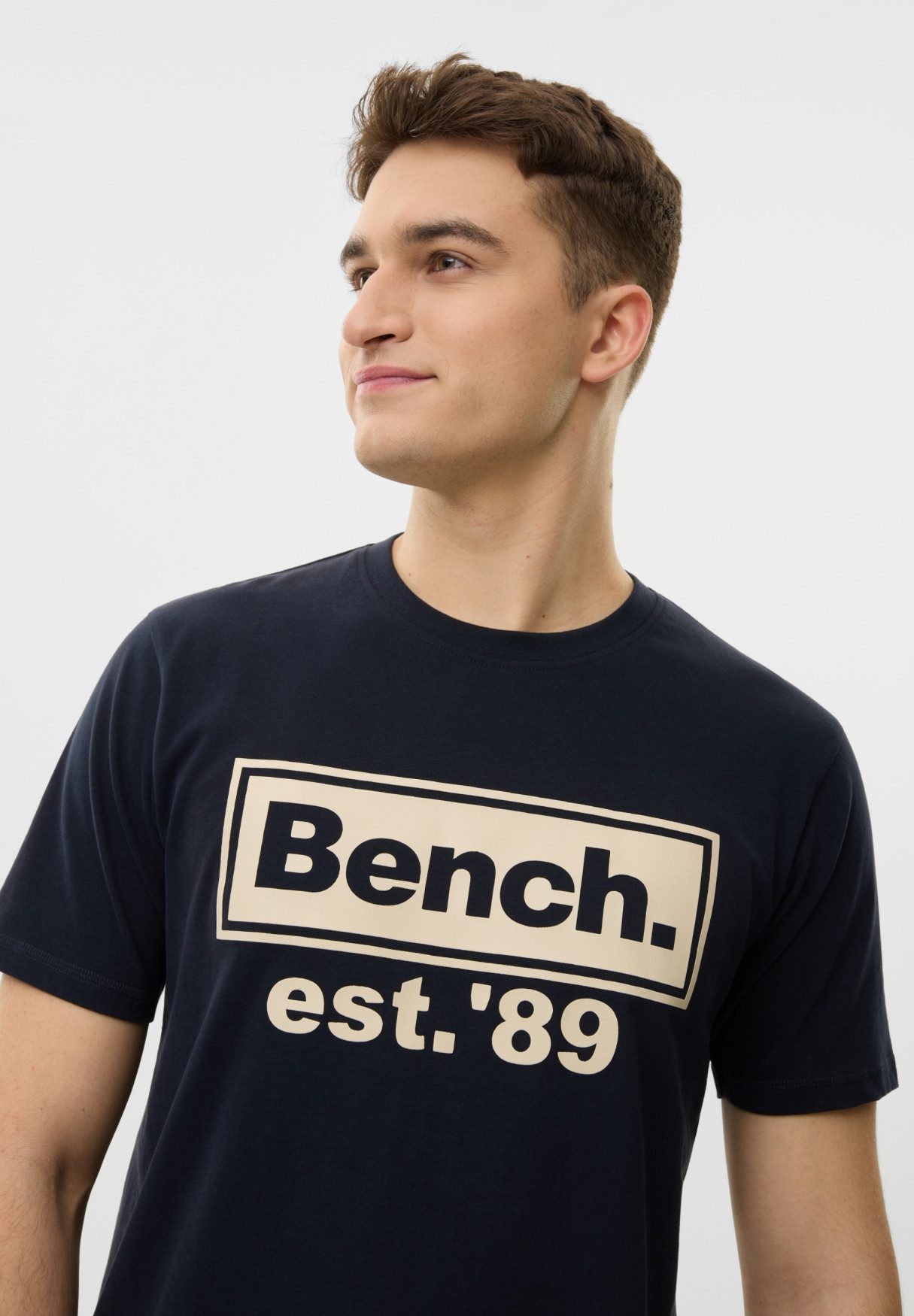 Bench. T-Shirt Bench Shirt Caceres – Bild 4 von 4