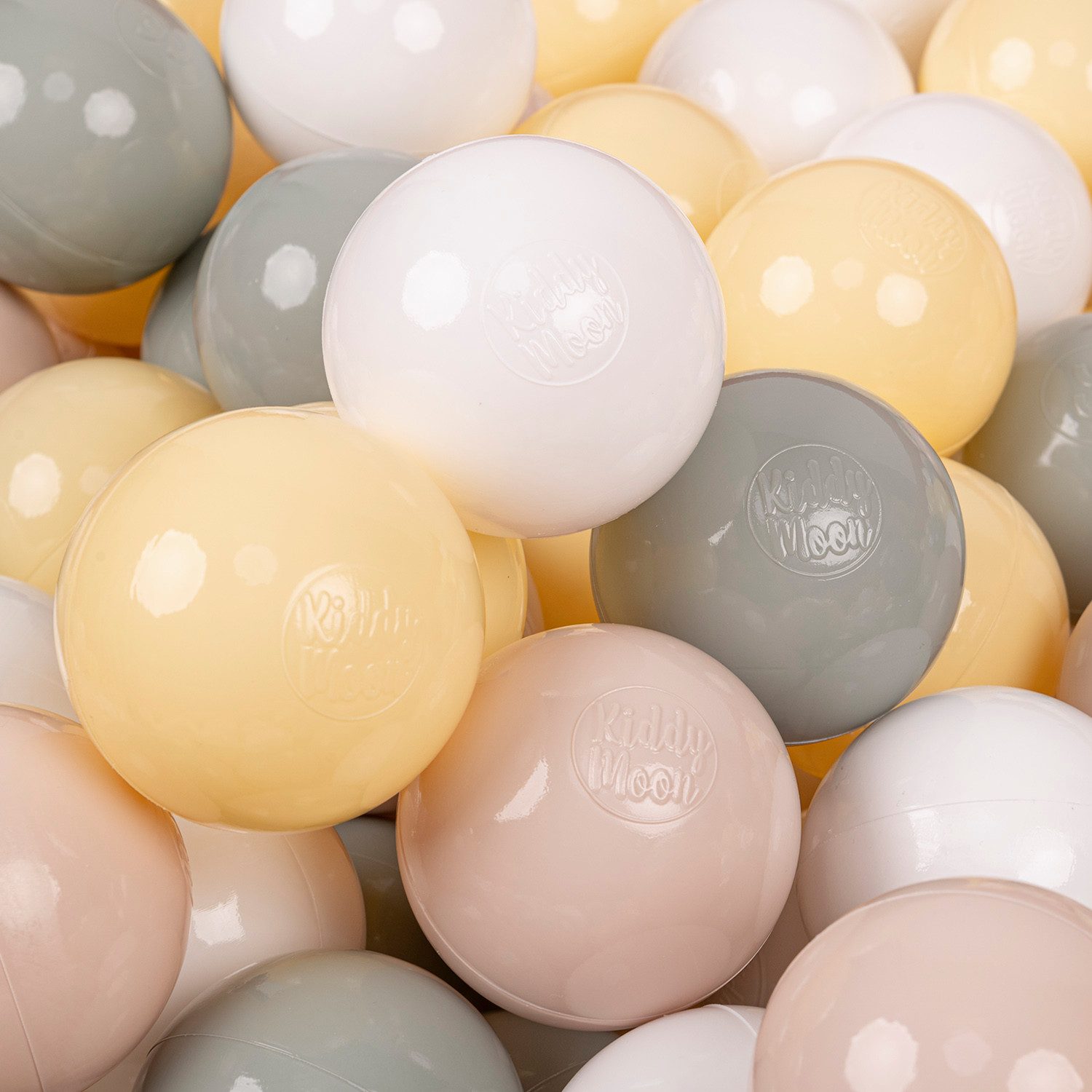 KiddyMoon Bällebad-Bälle ZK7 (Baby Plastikbälle Spielbälle, 50-St), Made in Europe