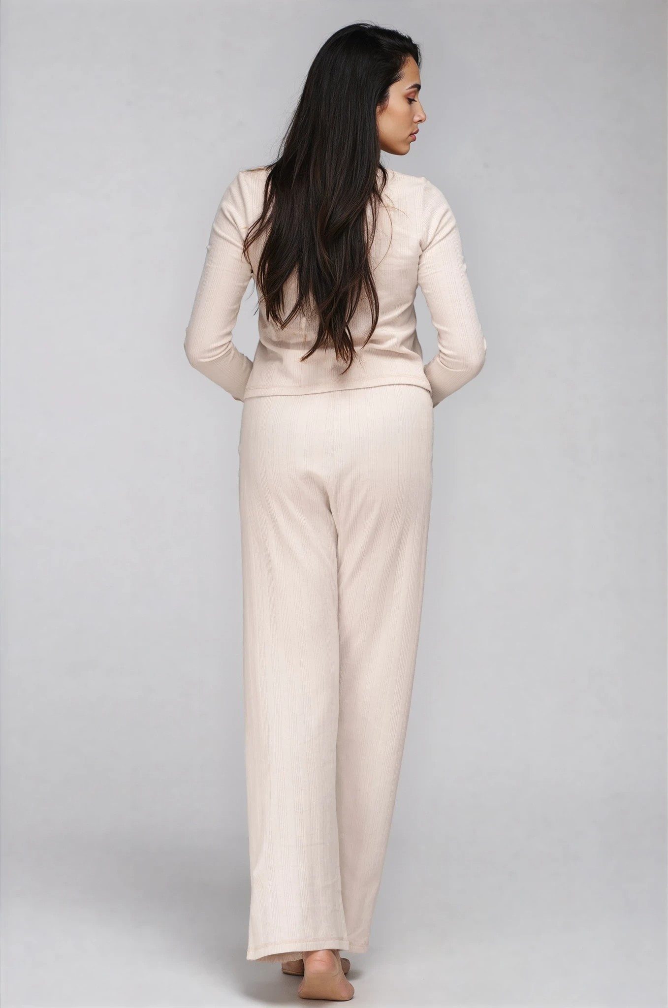 Mademoiselle Sommeil Pyjama Damen Schlafanzug aus Pointelle-Strick in zartem Beige-Ton aus 100% Baumwolle, Langarm, lange Hose