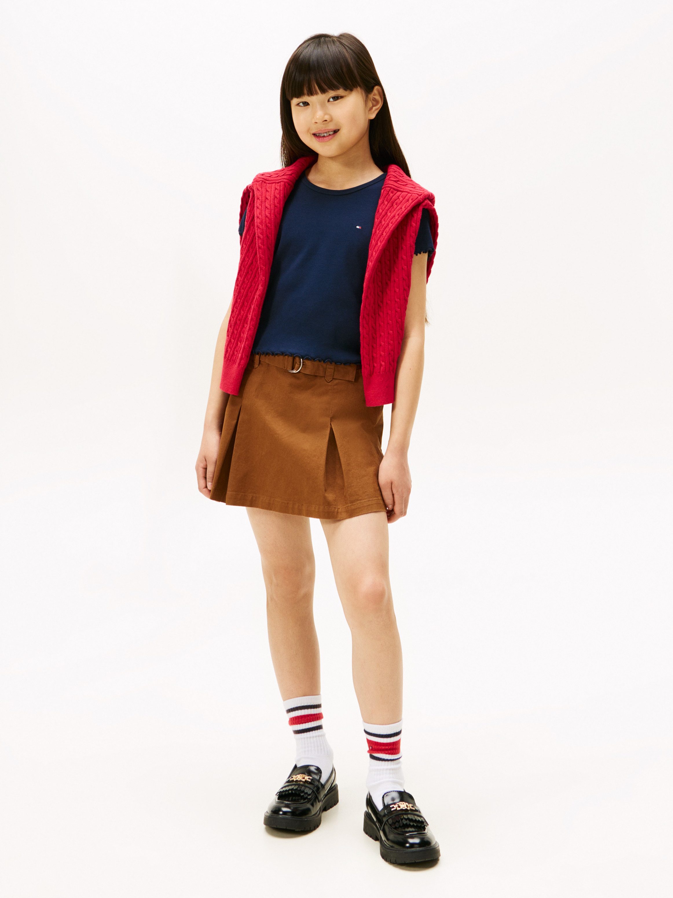 Tommy Hilfiger T-Shirt ESSENTIAL RIB TOP mit Babylock-Kanten und Stickerei unifarben, casual, regular fit, Baumwollmix, Rundhals
