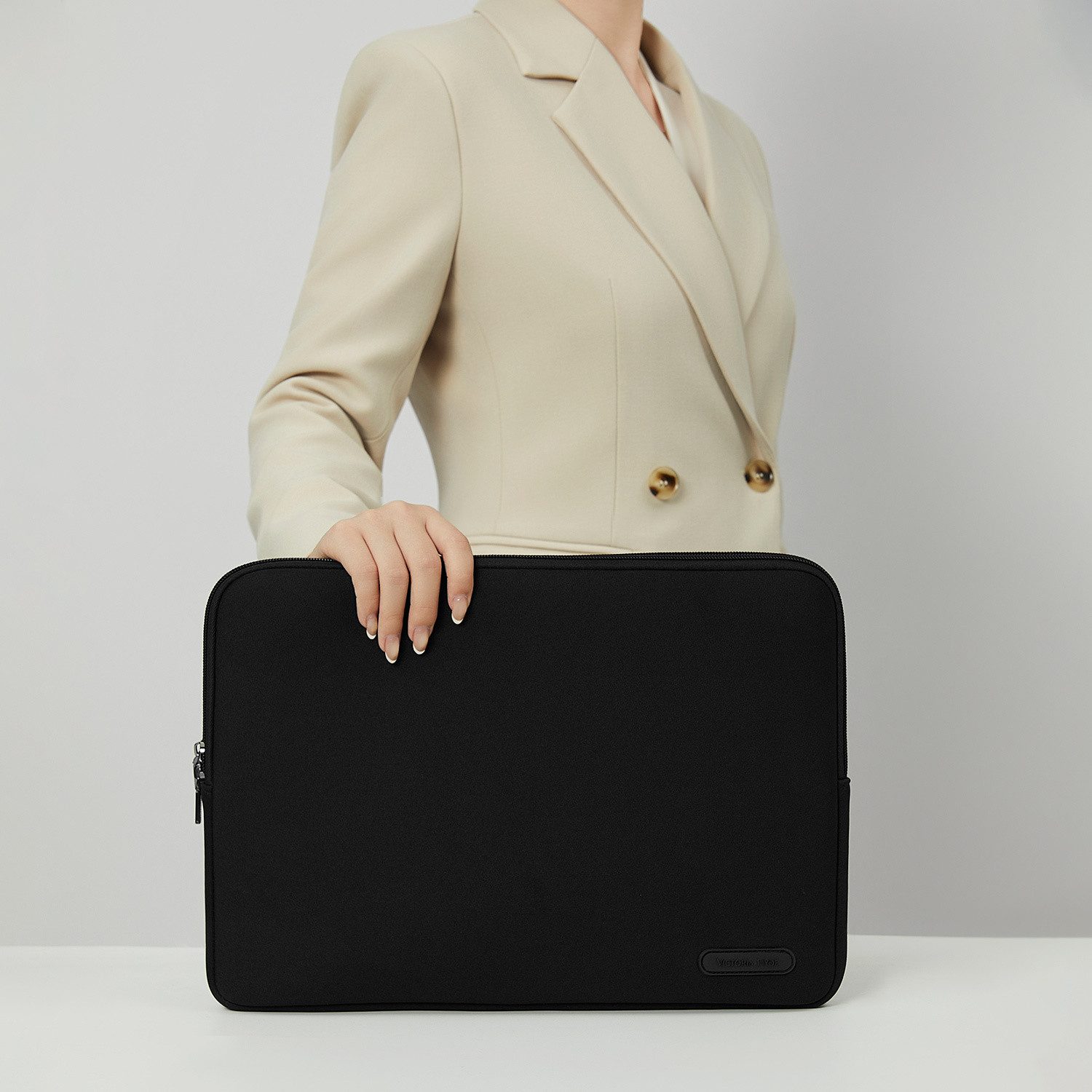 Victoria Hyde Laptoptasche Victoria Hyde Adam Unisex Laptopfach (Kein Set, Kein Set)
