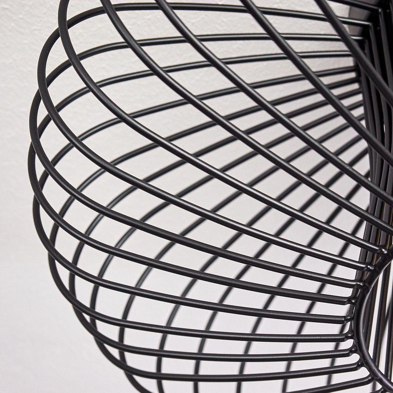 hofstein Deckenleuchte »Pieris« runde Deckenlampe aus Metall in Schwarz, ohne Leuchtmittel, E27, Retro-Leuchte mit Lichteffekt durch Gitter-Optik