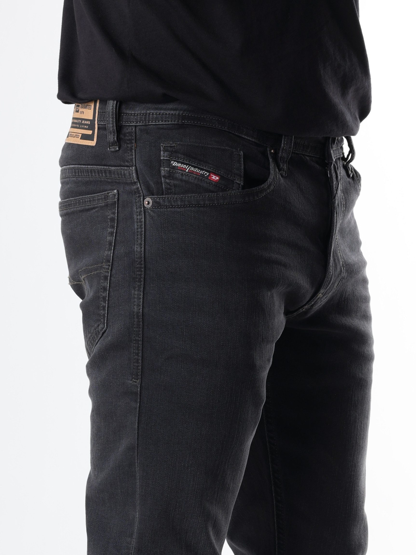 Diesel Slim-fit-Jeans niedrige Leibhöhe - THOMMER-R - Länge:32 Leichter Denim, mittlerer bis hoher Stretch
