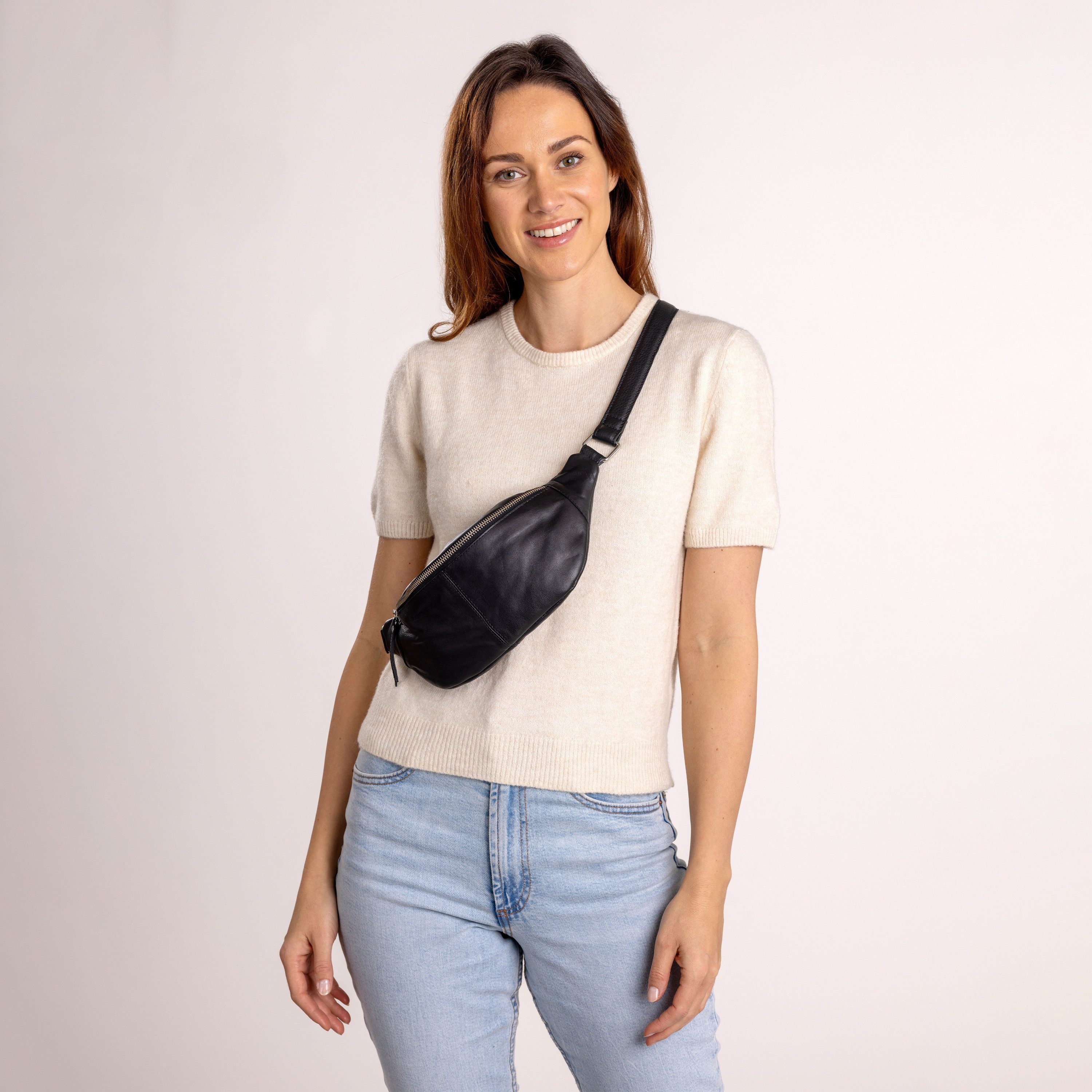 Gusti Leder Gürteltasche Gusti Leder Gürteltasche Cillian (1-tlg) – Bild 3 von 5