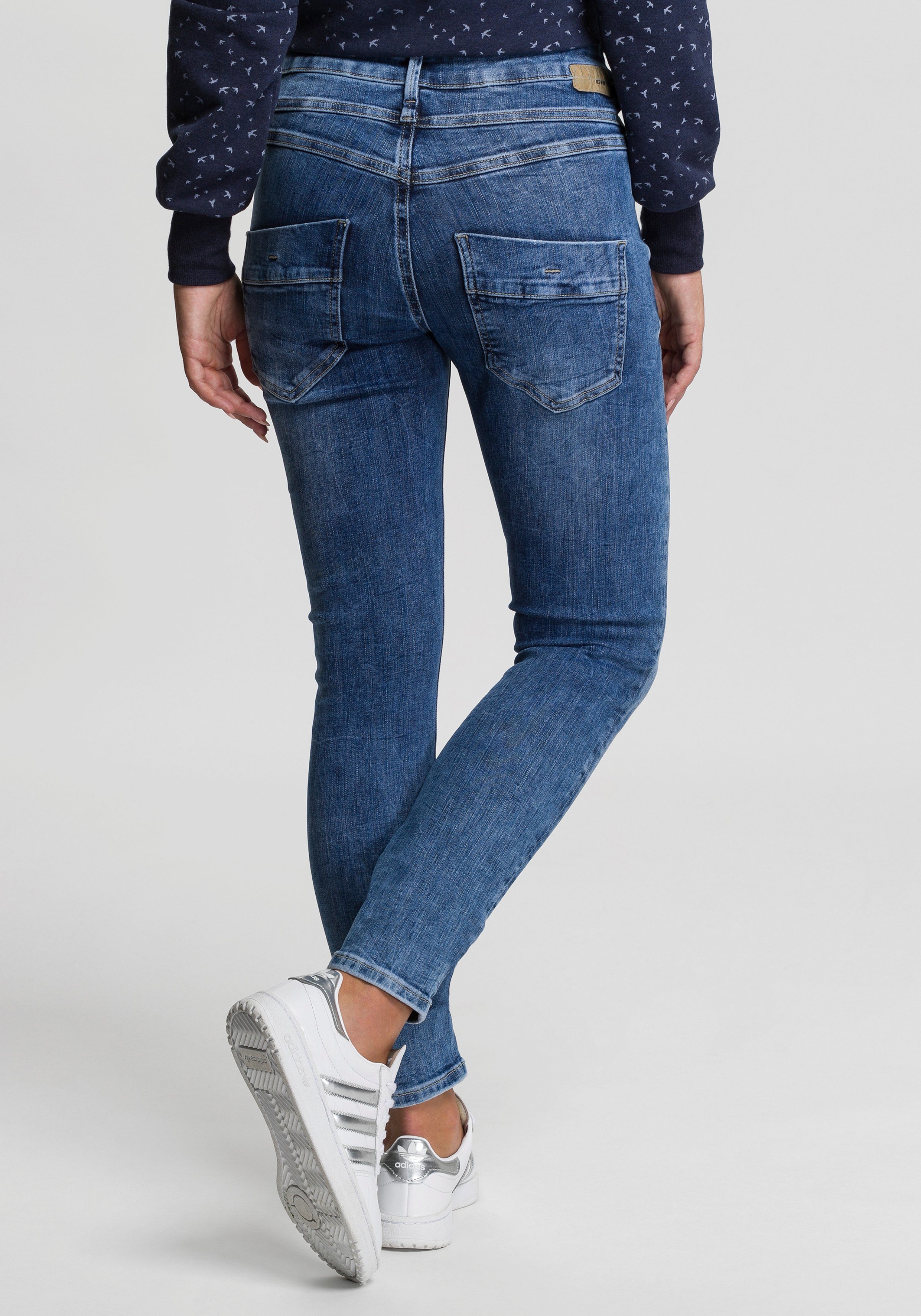 94CARLI offener Slim-fit-Jeans Knopfleiste mit GANG