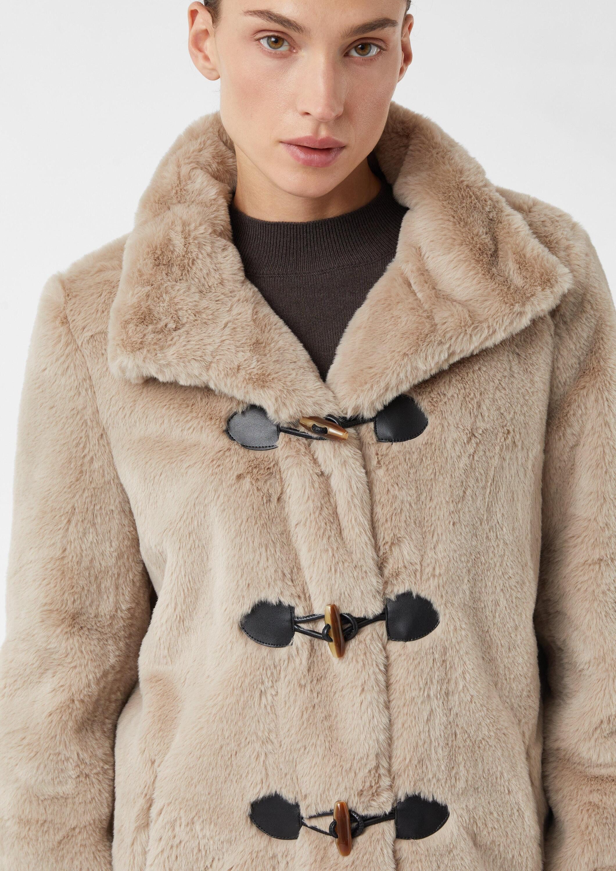 comma Funktionsjacke Outdoor-Jacke Jacke aus Fake Fur mit Duffle-Verschluss