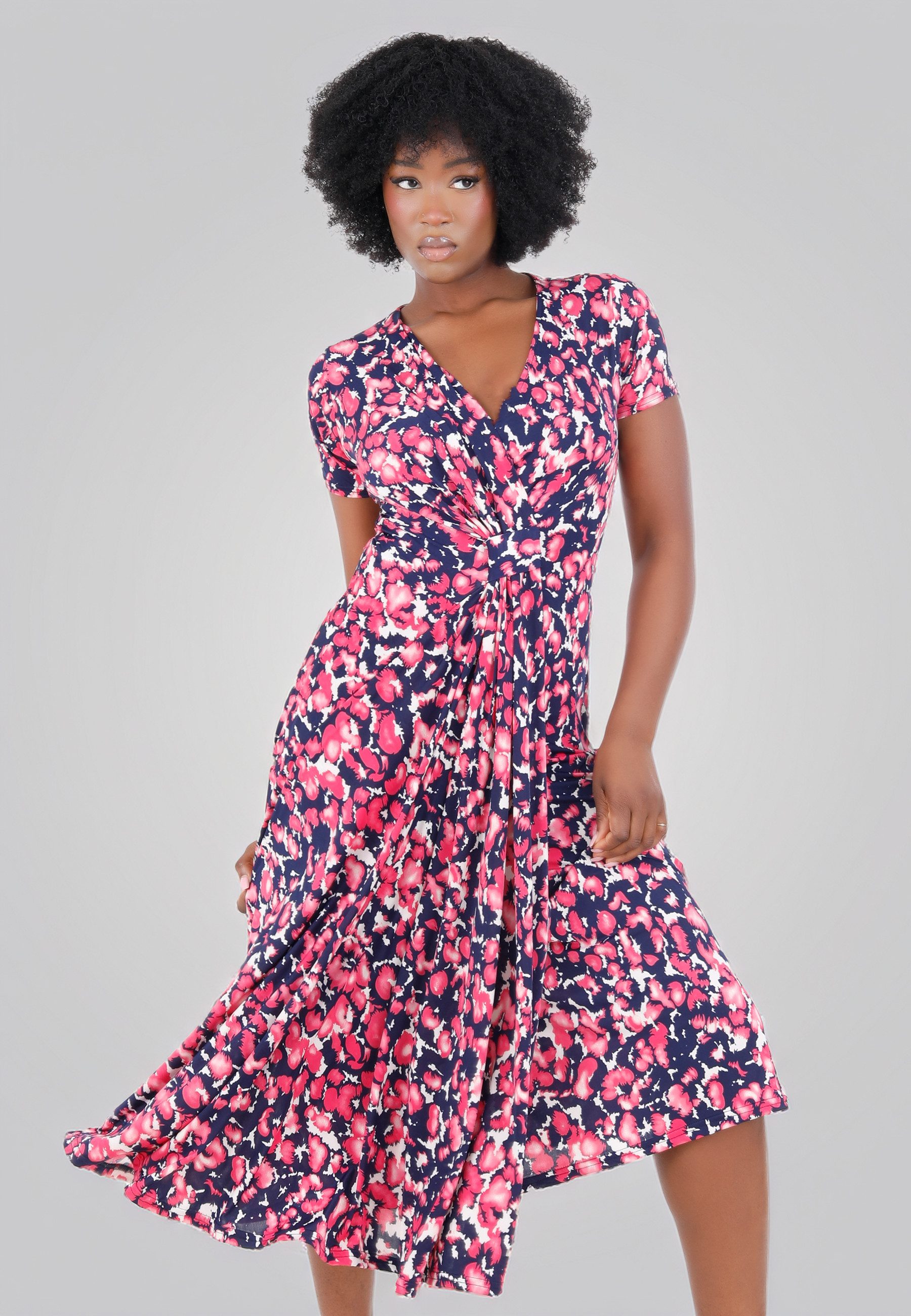 YC Fashion & Style Sommerkleid mit lebendigem Muster mit allover Print günstig online kaufen
