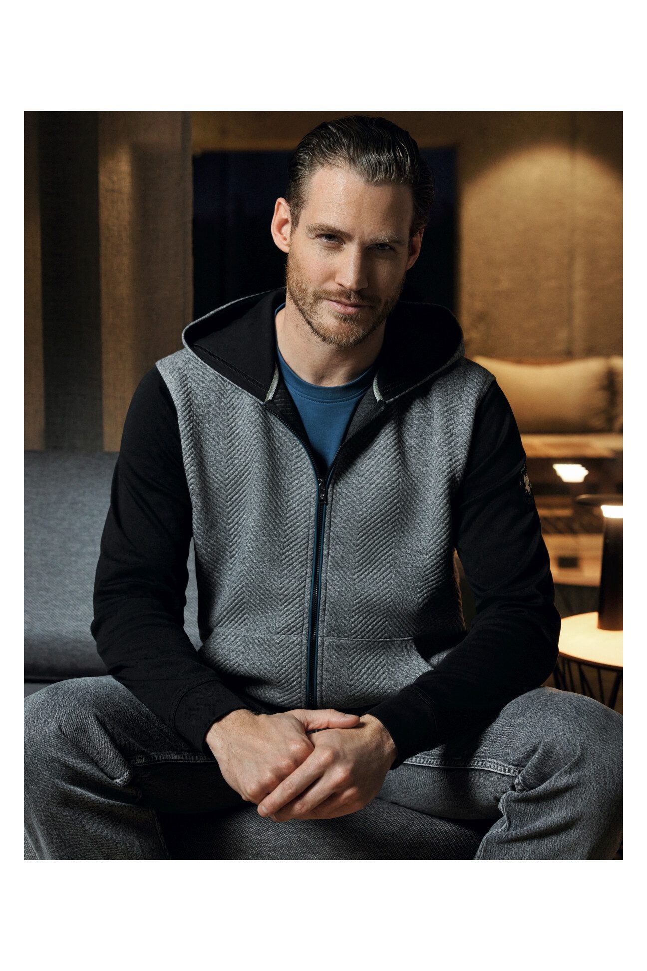 Kapuzensweatjacke 27644