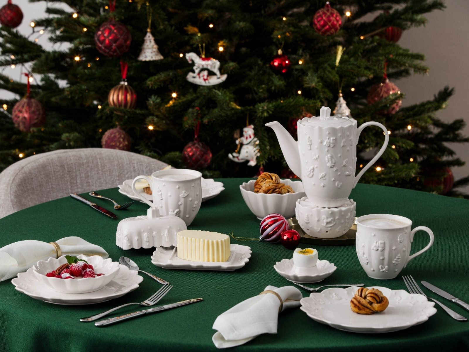 Villeroy & Boch Butterdose Toy's Delight Royal Classic Butterdose weiß 19cm, Premium Porcelain – Bild 4 von 5