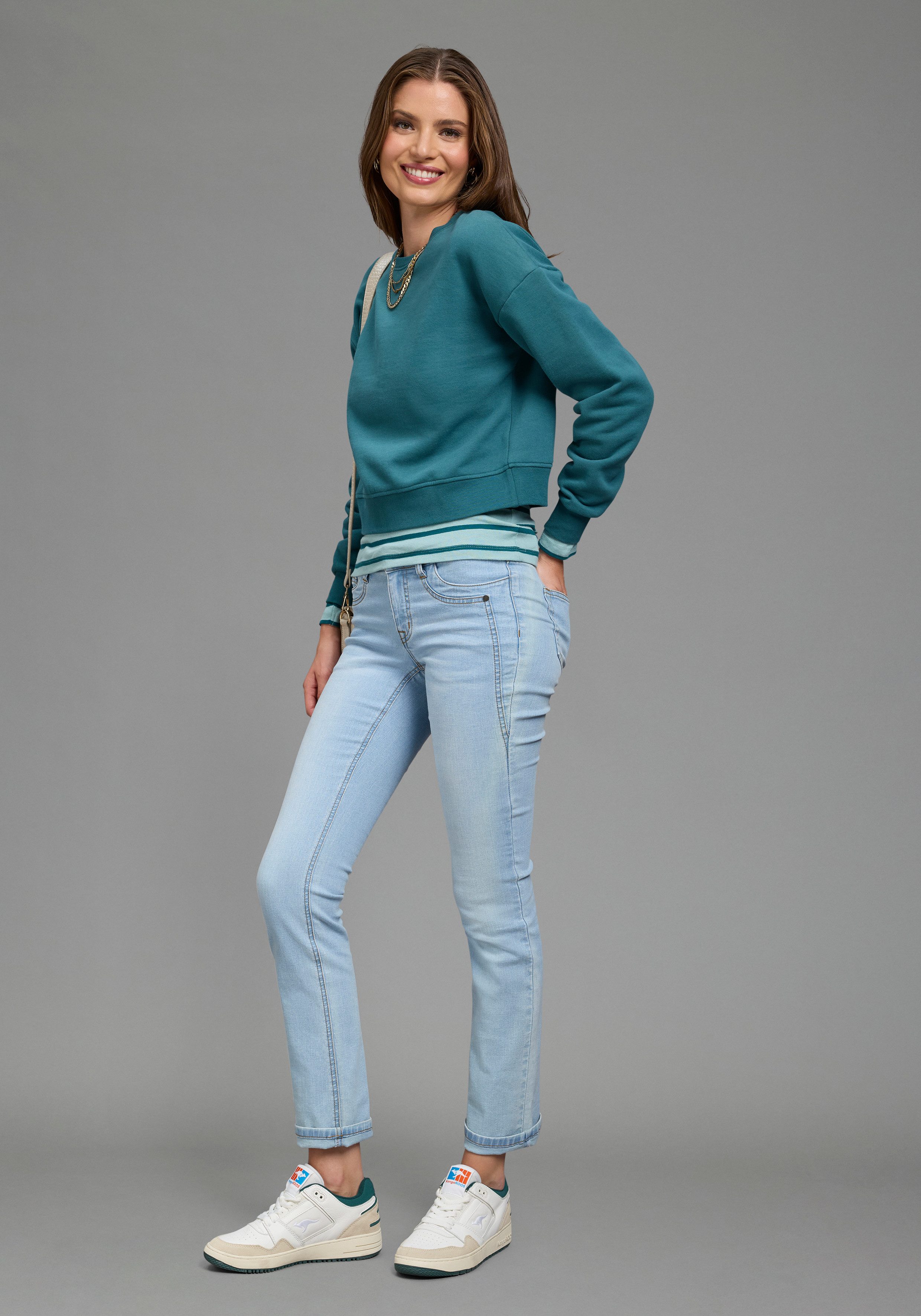 Laura Scott Sweatshirt (1-tlg) Cropped Form – Bild 4 von 5