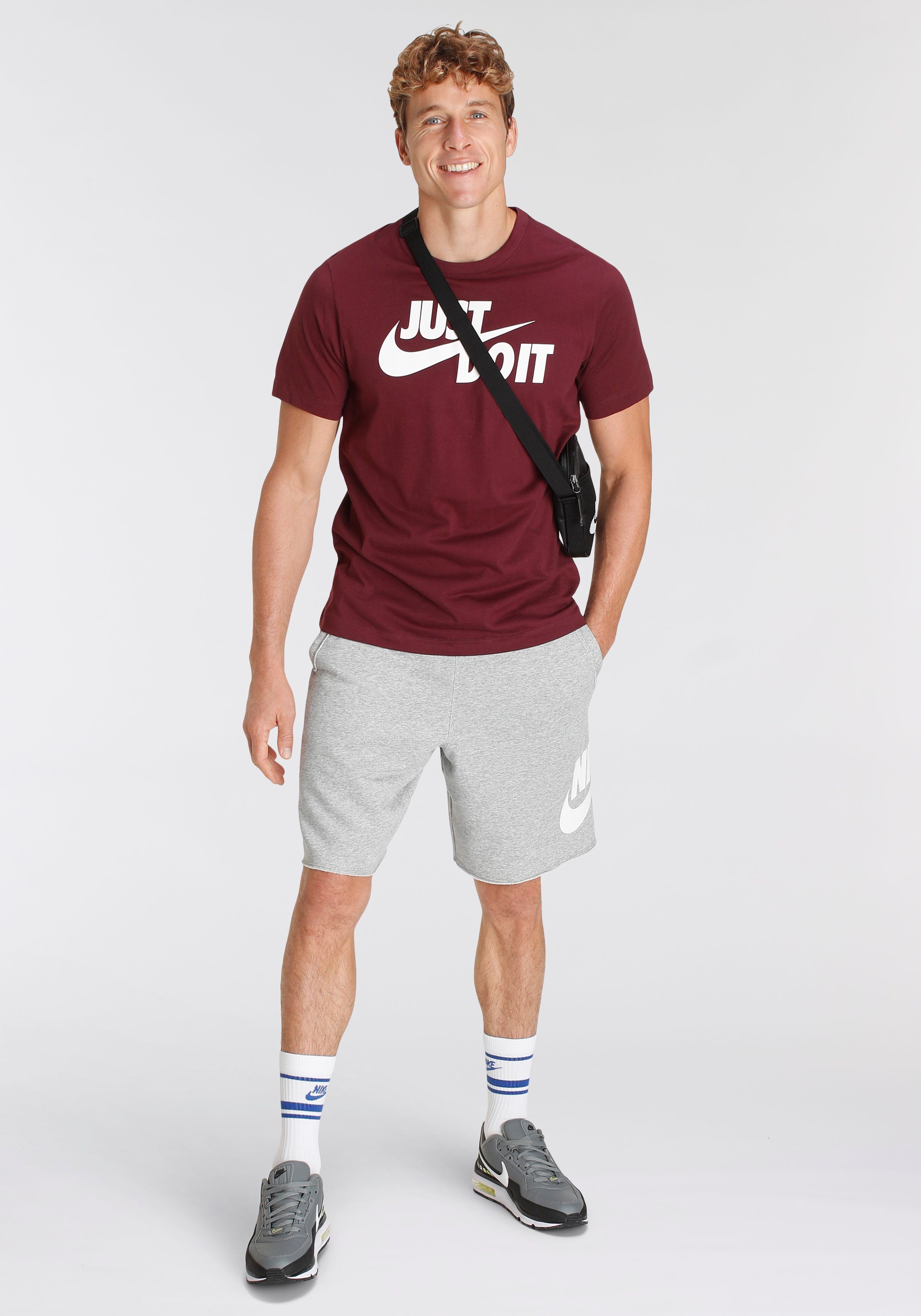 JDI NIGHT MEN'S Sportswear T-SHIRT MAROON T-Shirt Nike