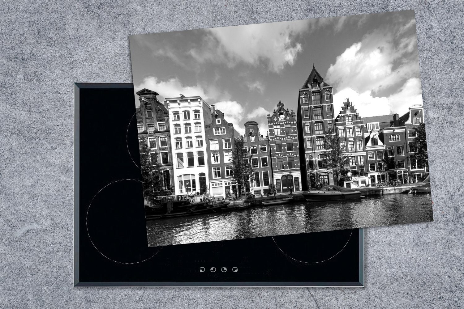 70x52 Herengracht Amsterdam tlg), nutzbar, Ceranfeldabdeckung Herdblende-/Abdeckplatte in cm, Mobile Arbeitsfläche Vinyl, und schwarz weiß, - (1 MuchoWow