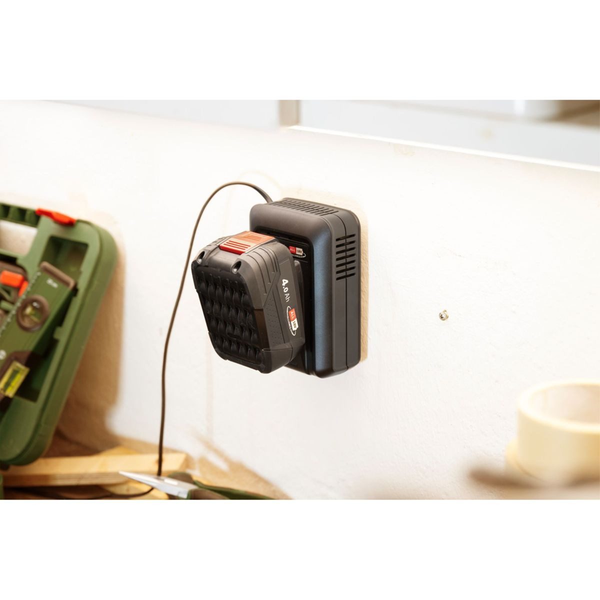 BOSCH Starter-Set 18 V 6.0Ah + AL18-44 Akku