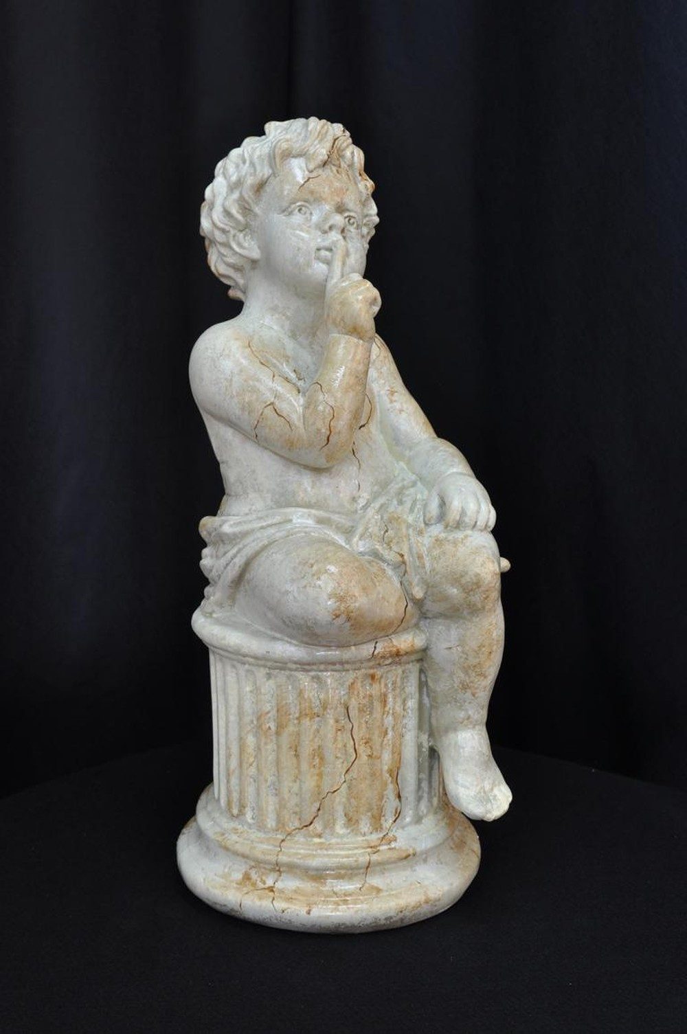JVmoebel Engelfigur Engelsfigur aus weißem Stein im modernen Design, Made in Europa