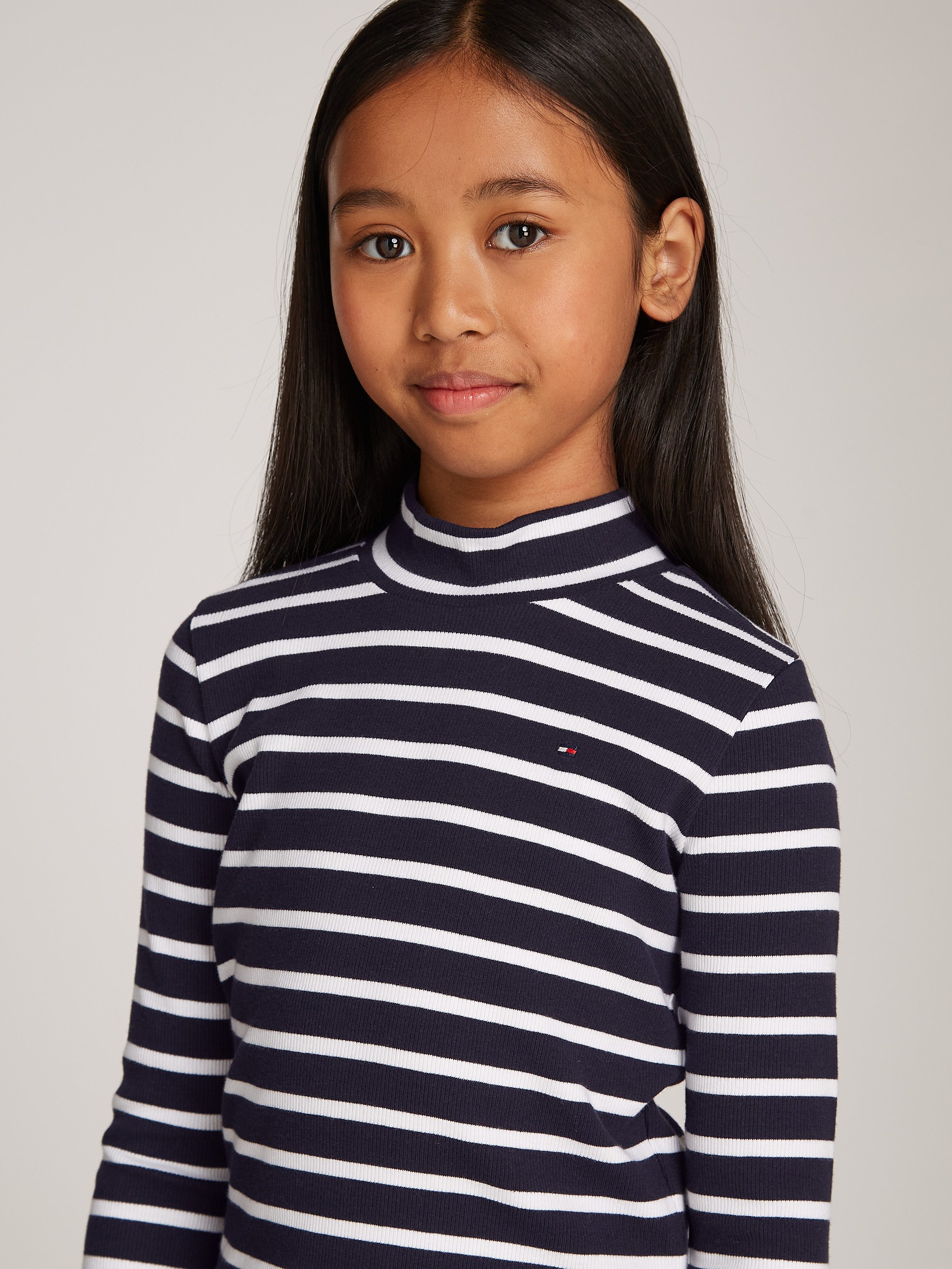 Tommy Hilfiger Langarmshirt MOCK NECK RIB TOP LS im Streifendesign, mit Babylock-Saum