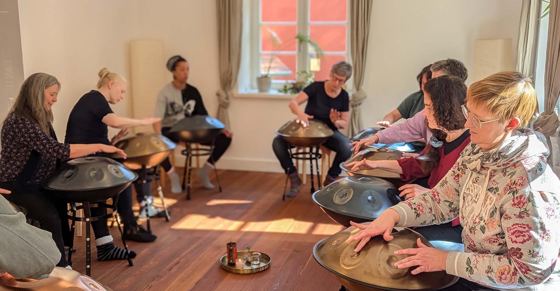mydays Erlebnisgutschein Handpan Workshop Imsweiler, Klangreise zur inneren Ruhe in Imsweiler