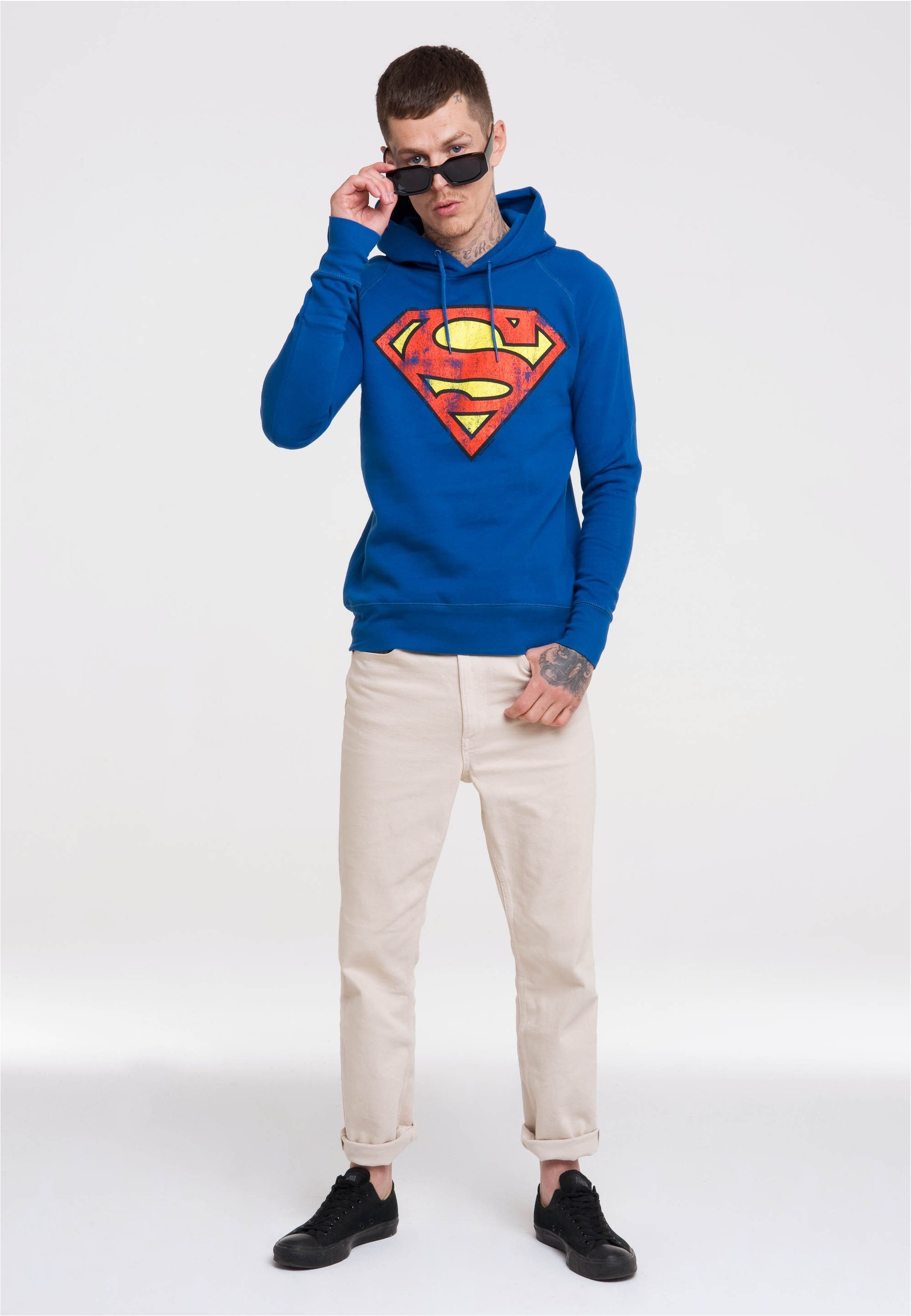 LOGOSHIRT Kapuzensweatshirt DC – Superman Logo mit Superhelden-Print