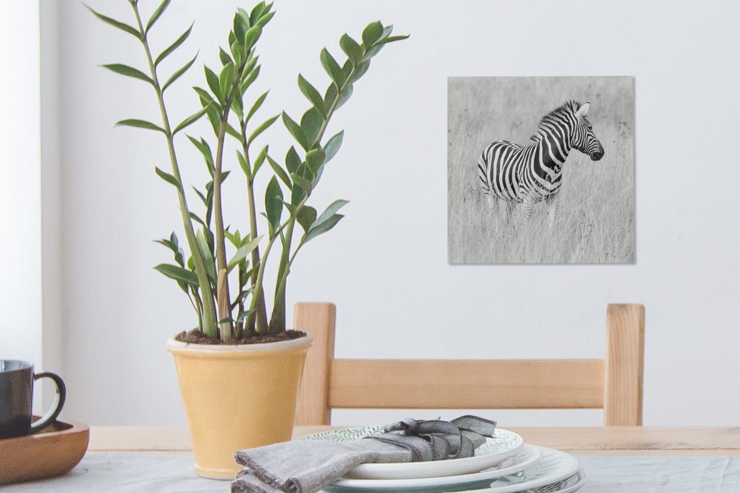 OneMillionCanvasses® Leinwandbild Zebra auf der Leinwand Wohnzimmer Bilder für (1 St), Wiese, Schlafzimmer