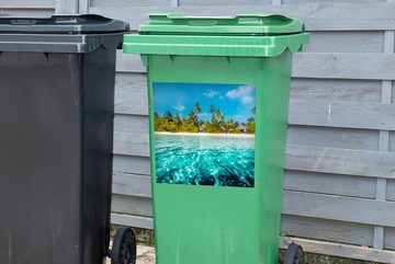 MuchoWow Wandsticker Strand - Palmen - Meer (1 St), Mülleimer-aufkleber, Mülltonne, Sticker, Container, Abfalbehälter
