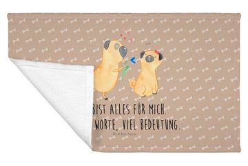 Mr. & Mrs. Panda Handtuch Mops Verliebt - Hundeglück - Geschenk, Sport Handtuch, Frottier, Hund, (1-St), Allrounder