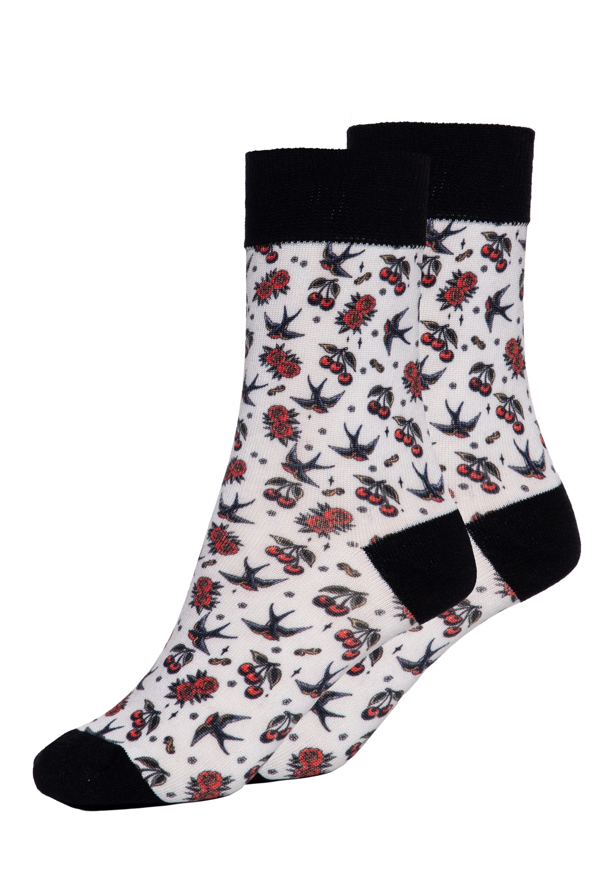 QueenKerosin Socken Cherries & Roses mit Oldschool-Tattoo-Motiven