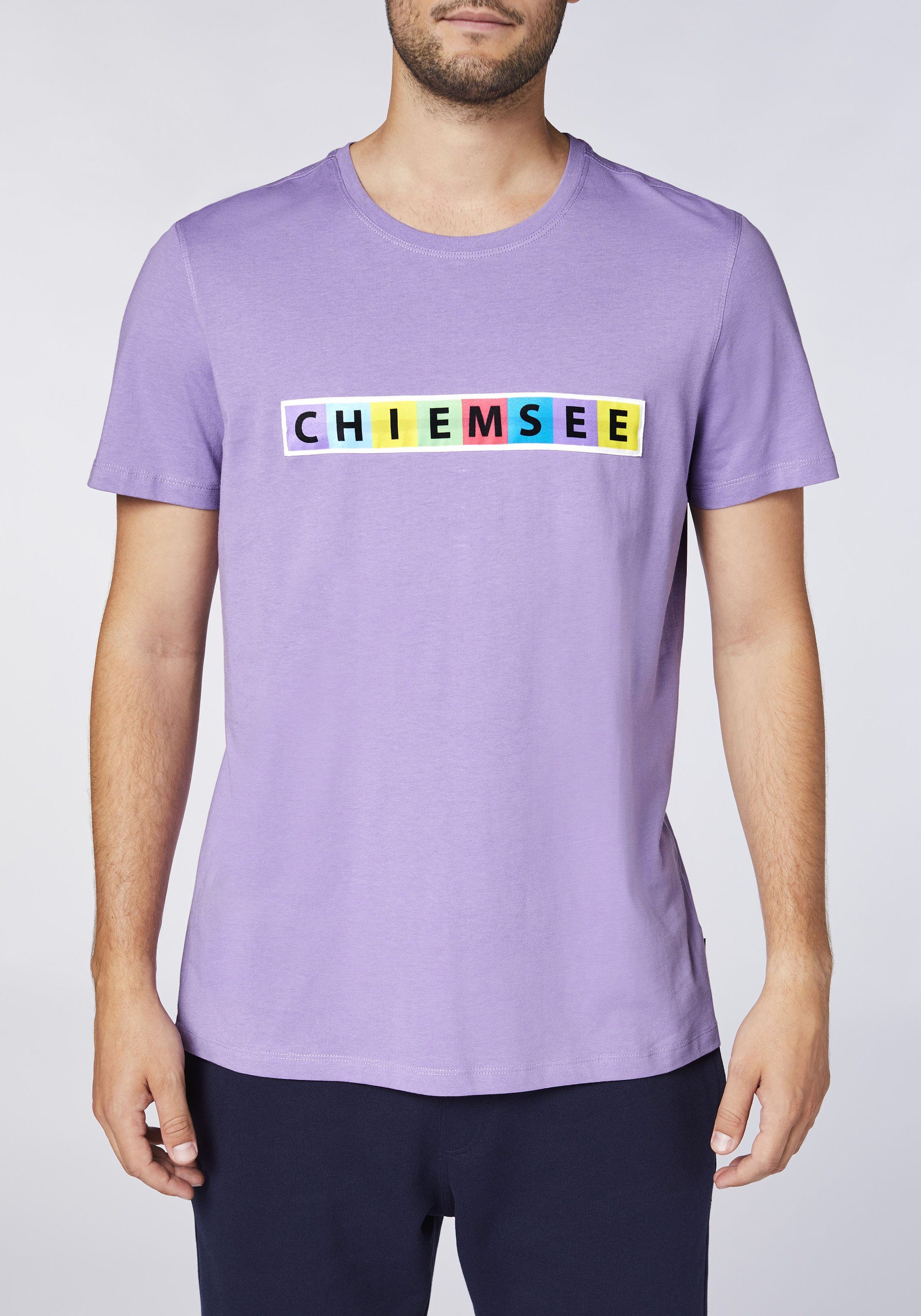 Violet T-Shirt Chiemsee mit Print-Shirt Multicolour-Logo Chalk