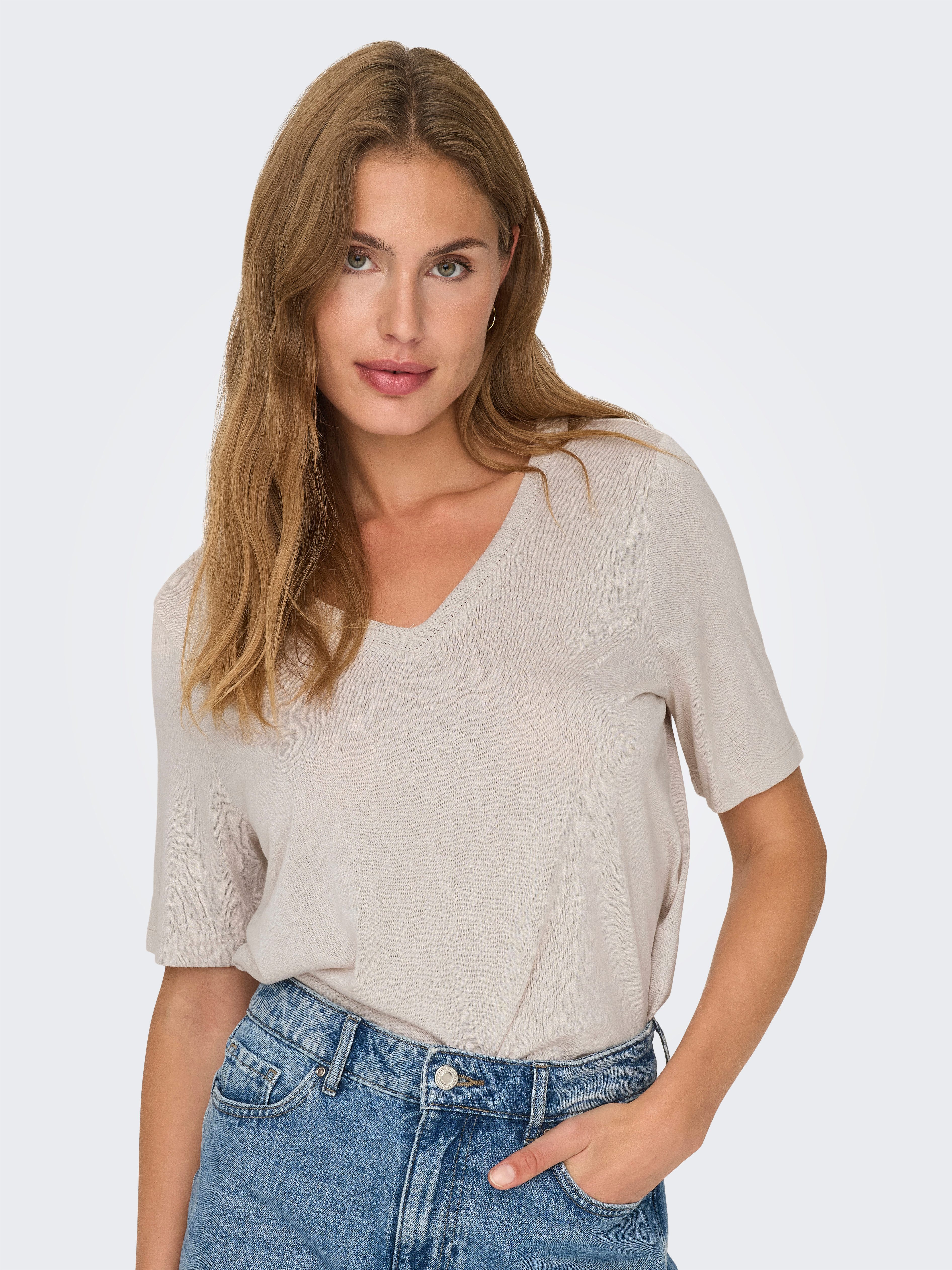 ONLY Kurzarmshirt ONLELISE S/S V-NECK TOP JRS NOOS
