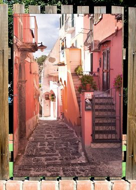 Wallario Sichtschutzzaunmatten Südländische Gasse- Italien bei Sonnenschein