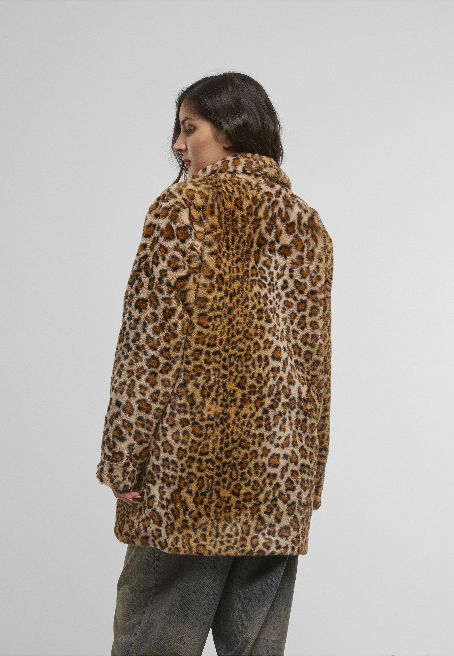 URBAN CLASSICS Winterjacke Urban Classics Ladies Oversized Faux Fur Leo Coat (1-St)