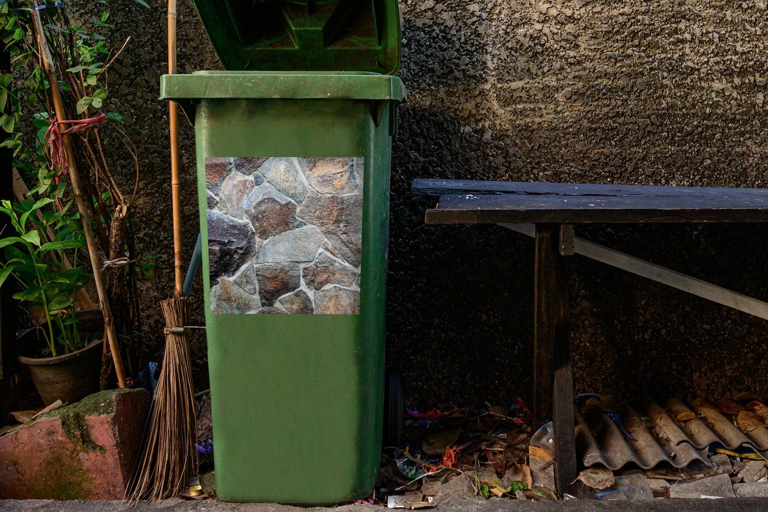 Wandsticker Sticker, Mülltonne, Abfalbehälter MuchoWow Steine St), Container, (1 Mülleimer-aufkleber, - - Mauern Robust