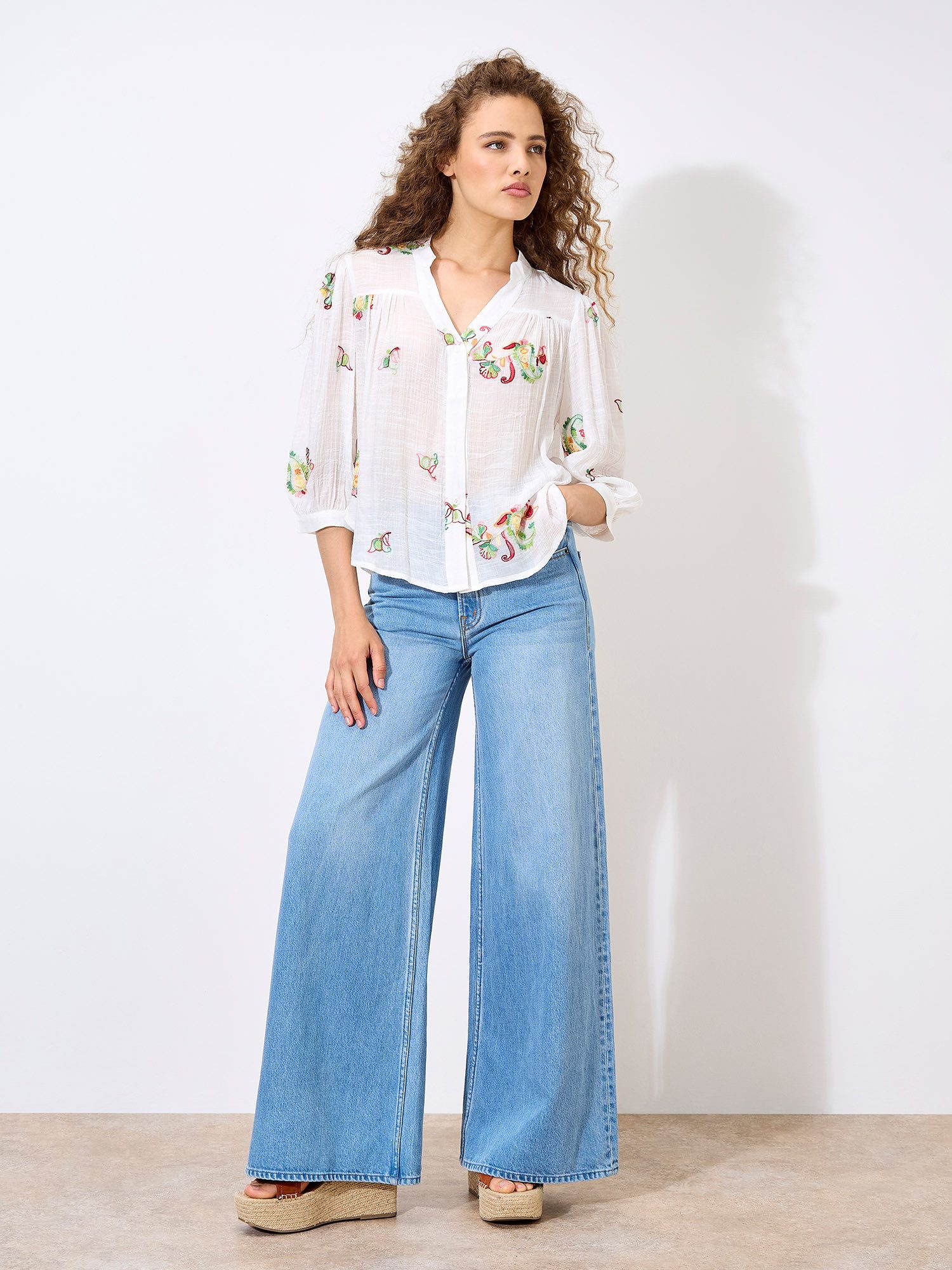 Apricot Blusentop Bluse mit floraler Paisley-Stickerei, günstig online kaufen