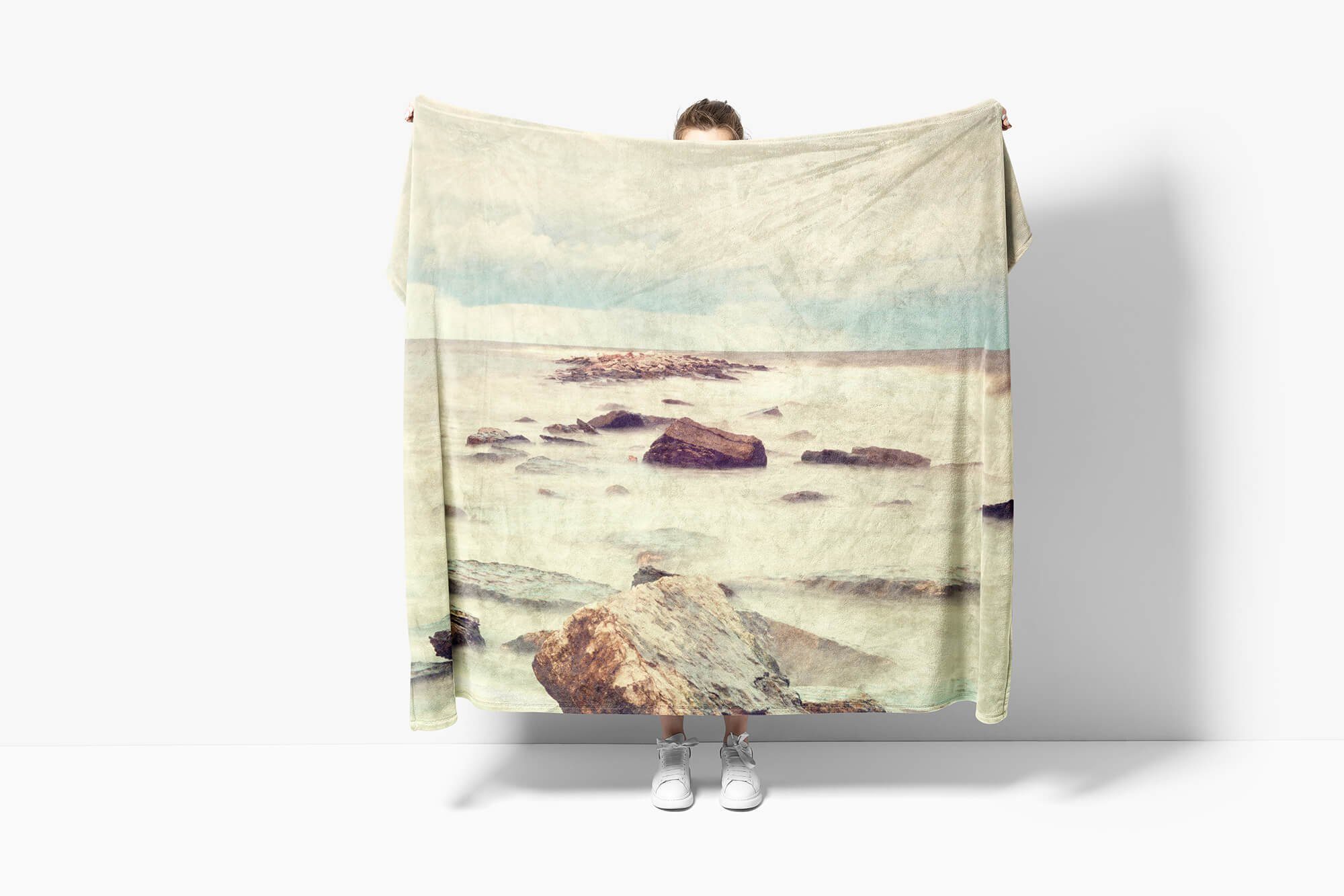 Art Handtuch Meer Felsen mit Saunatuch Sinus Kuscheldecke Strandhandtuch Handtücher (1-St), Handtuch Fotomotiv Baumwolle-Polyester-Mix Kunstv,