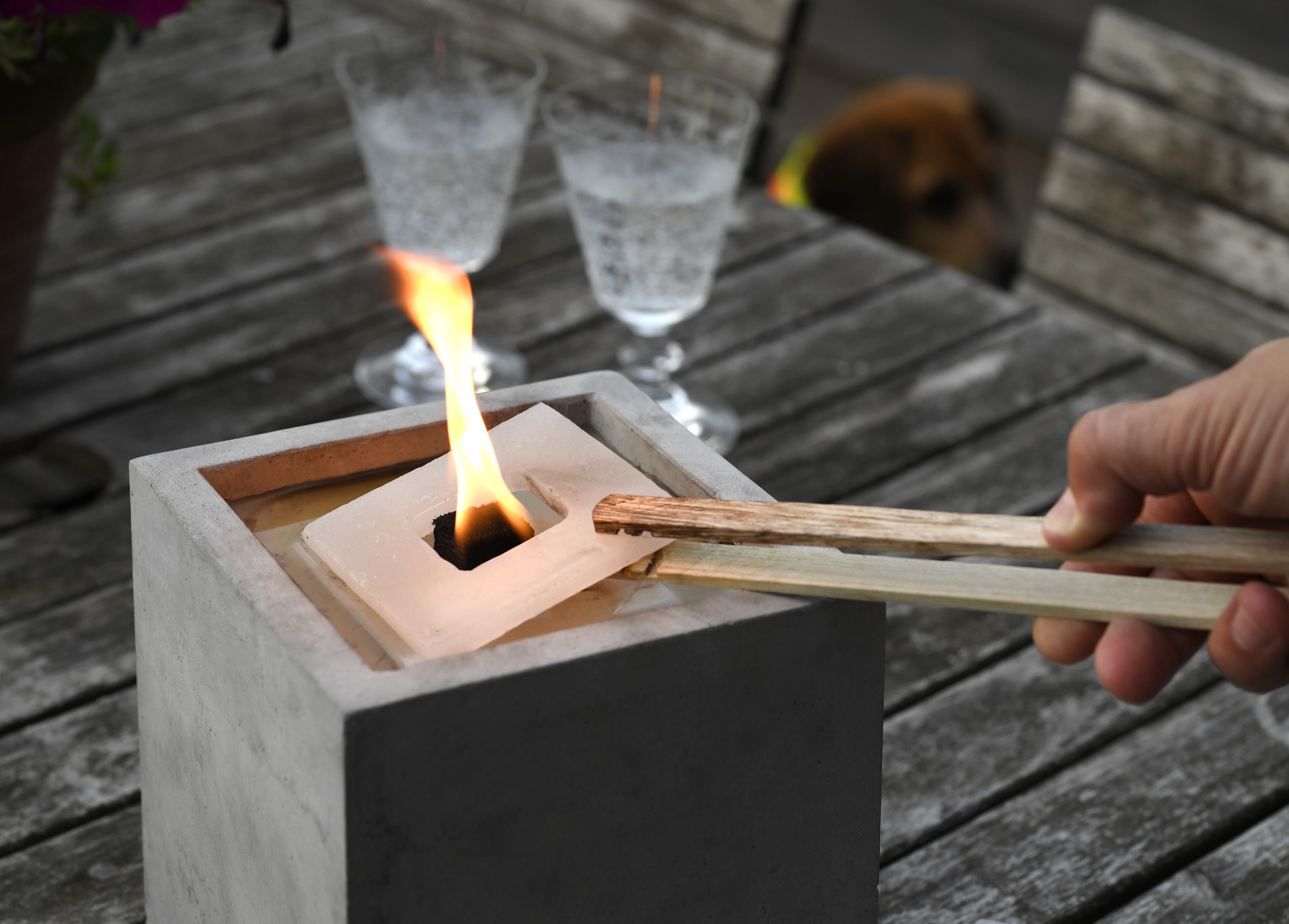 beske Outdoorkerze Nachfüllwachs für Betonfeuer® Fuego, Kula, Etna (20-tlg), Passende Nachfüllwachsplatten für Beske-Betonfeuer