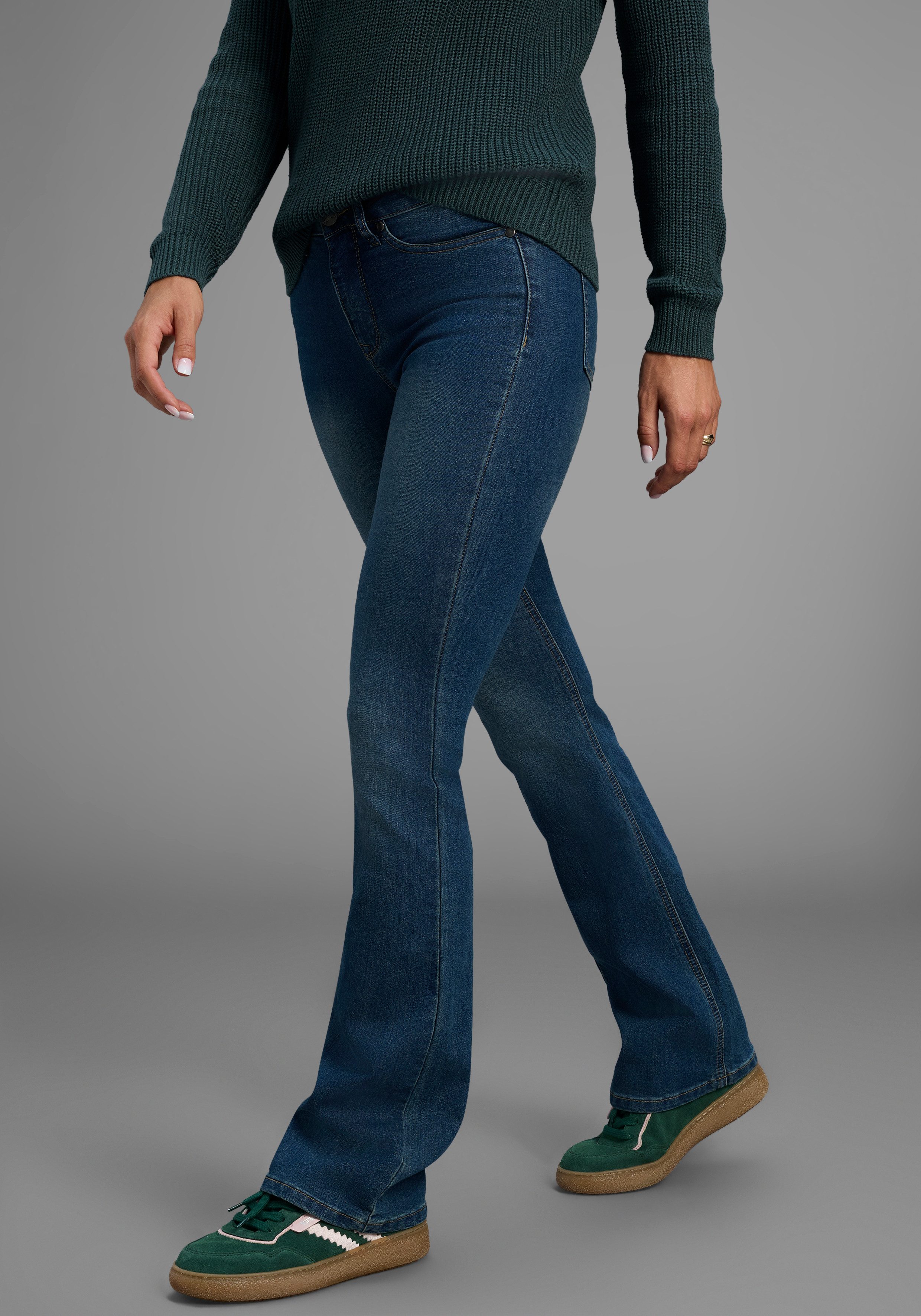 Arizona Bootcut-Jeans Shaping elastische Passform, Bootcut-Beinform, günstig online kaufen