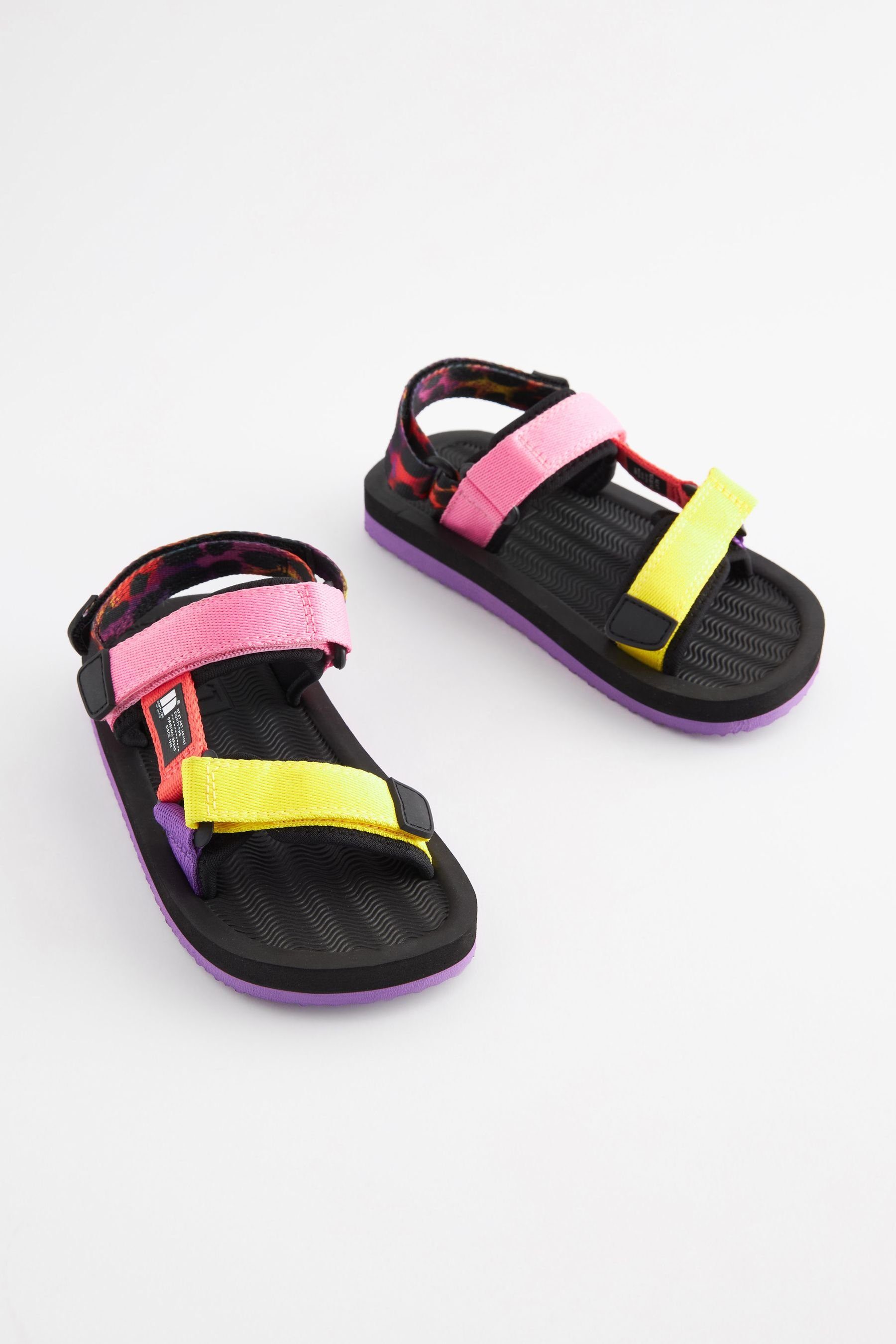 Next Trekker-Sandalen Sandale (1-tlg)