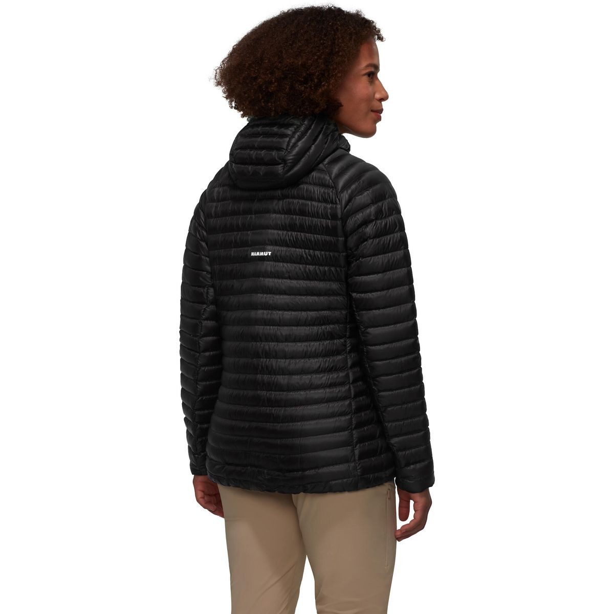 Mammut Steppjacke Aenergy IN Hooded Jacket Women Leichte Isolationsjacke mit hydrophoben Daunen, ideal für