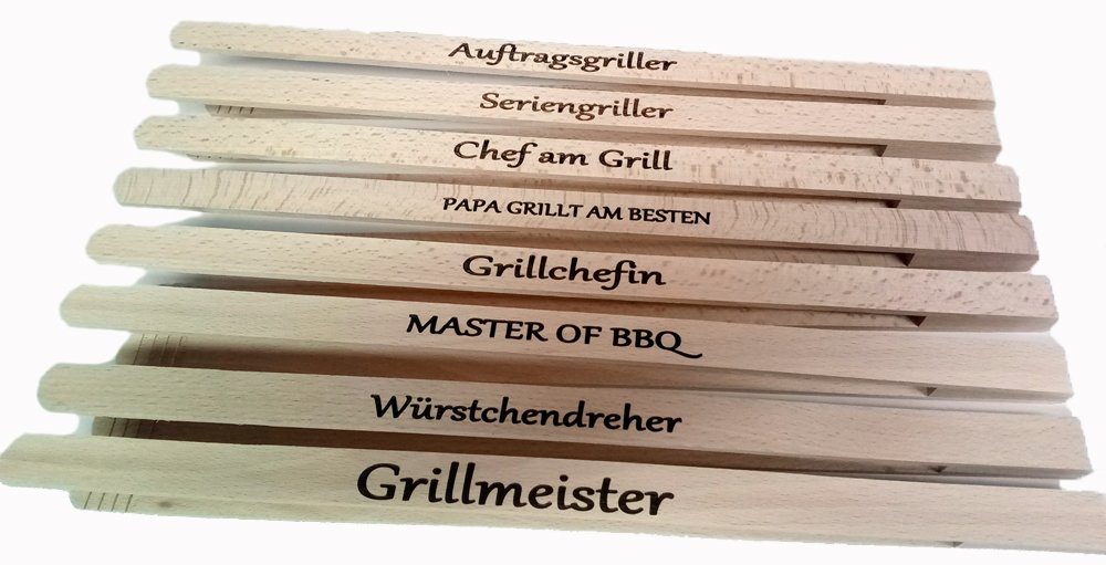 Trollingshop Grillzange Holzgrillzange 40cm, verschiedene Beschriftungen (zB. Grillmeister) Auftragsgriller