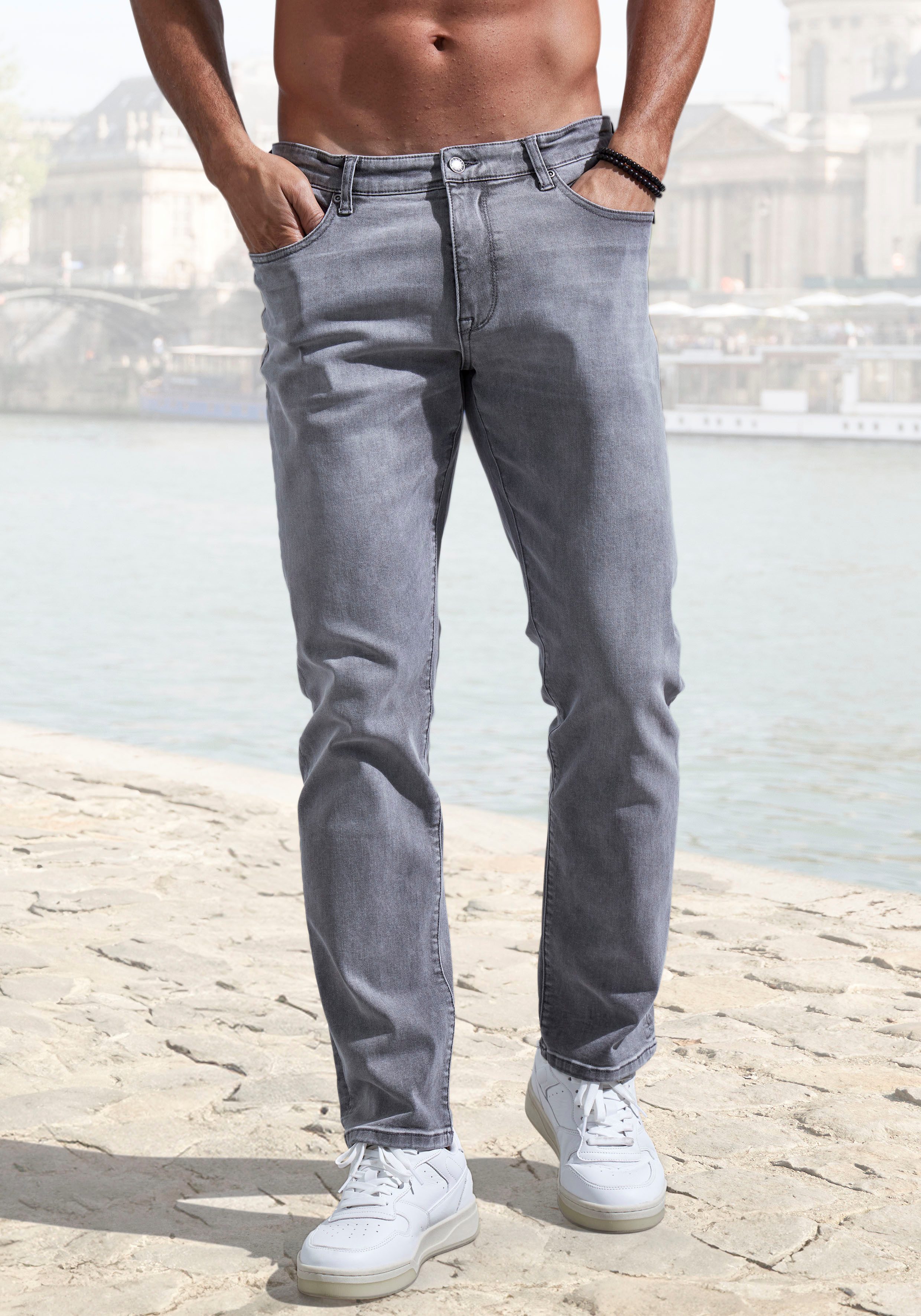 John Devin 5-Pocket-Jeans Straight-fit Jeans aus elastischer Denim-Qualität, in 3 Längen: 30 & 32 & 34