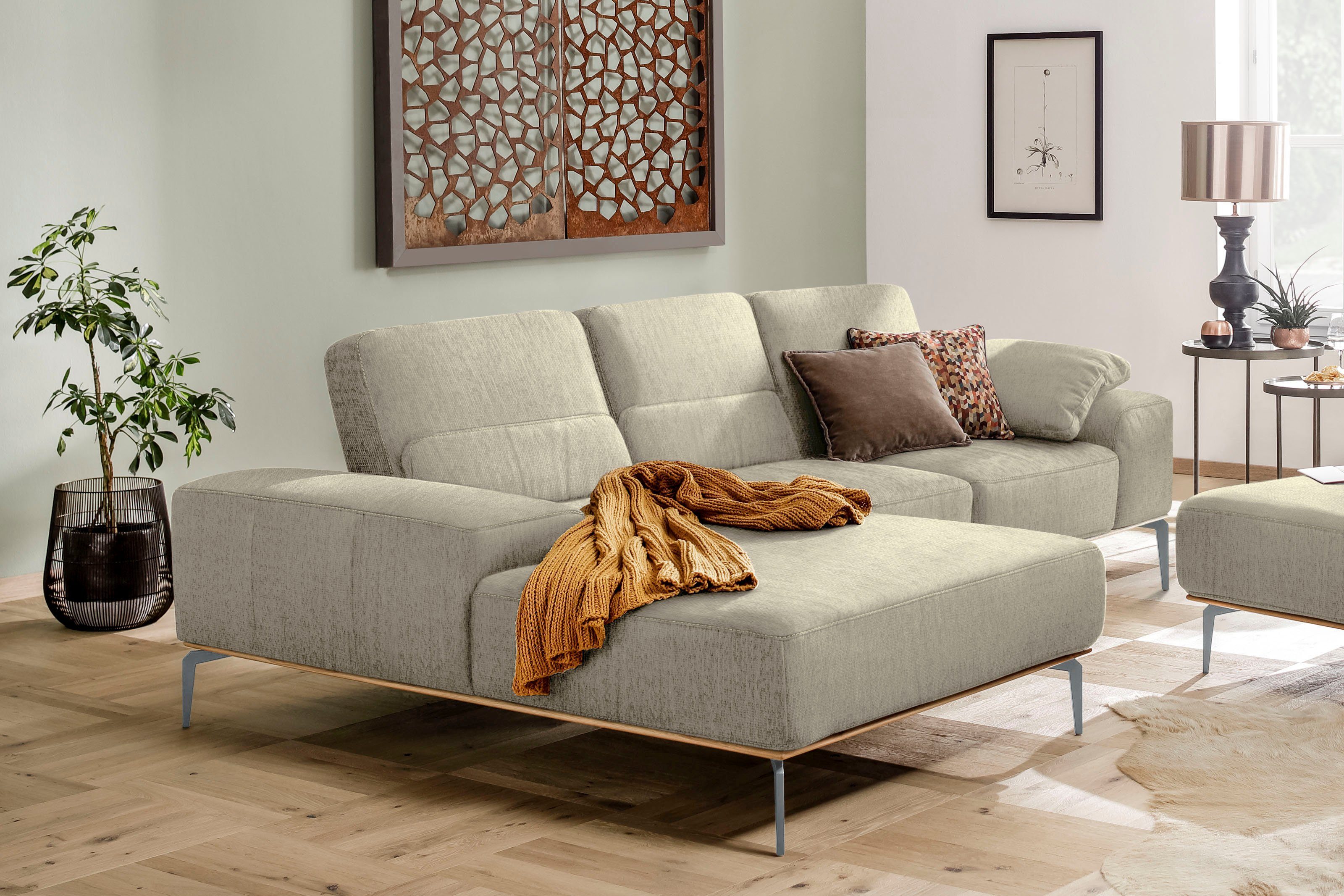 W.SCHILLIG Ecksofa run, mit elegantem Holzsockel, Füße in Silber matt, Breite 279 cm