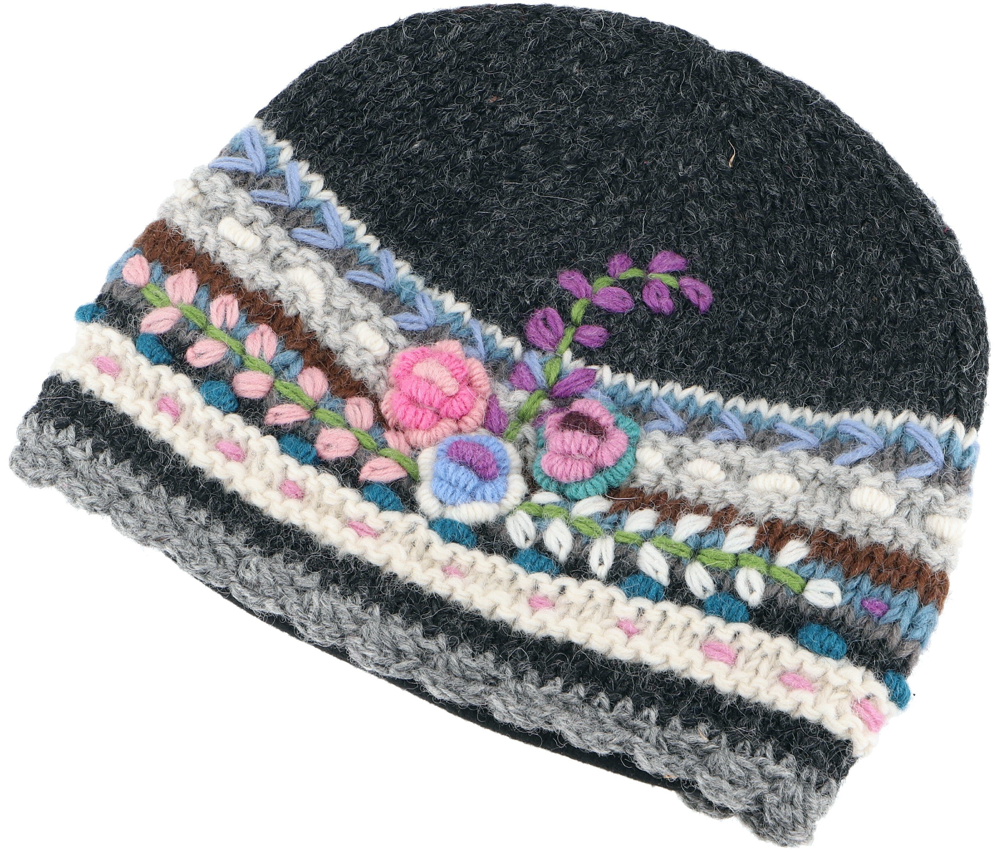 Strickmütze Farbenfrohe Wollmütze mit aufwendiger..