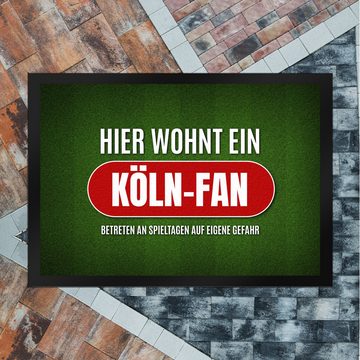 Fußmatte Hier wohnt ein Köln Fan Fußmatte mit Rasen Motiv Fußball Tor Verein, speecheese