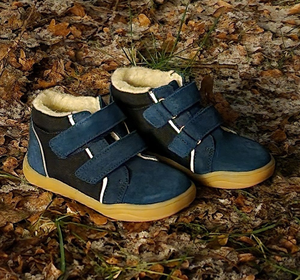 POLOLO Kinderschuh Mario mit Klettverschluss, Barfußschuh mit reflektierenden Elementen, gefüttert mit Bio-Wolle – Bild 2 von 5