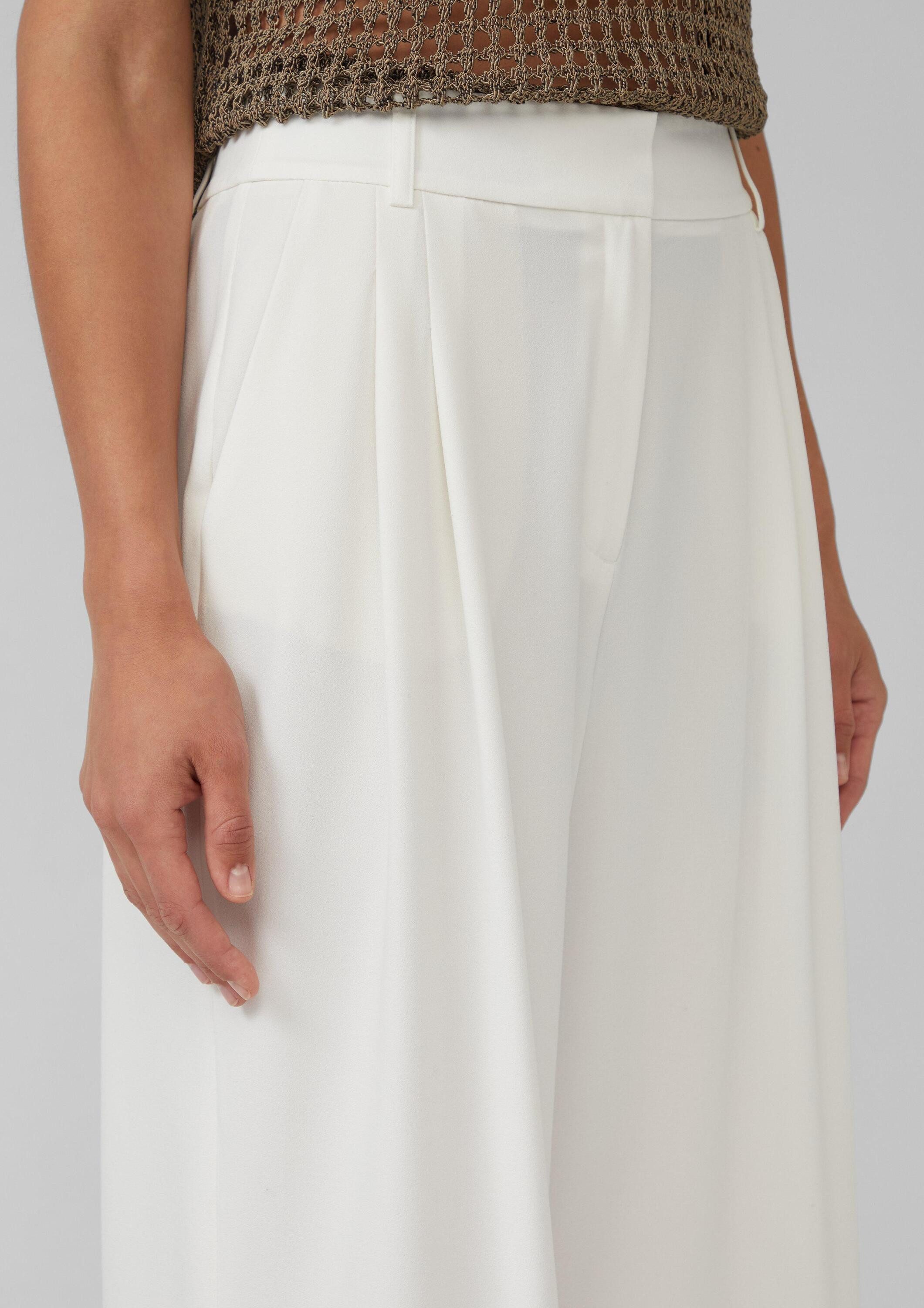 s.Oliver Chinos Hose Hose mit Extra Wide Leg und Crêpe-Struktur