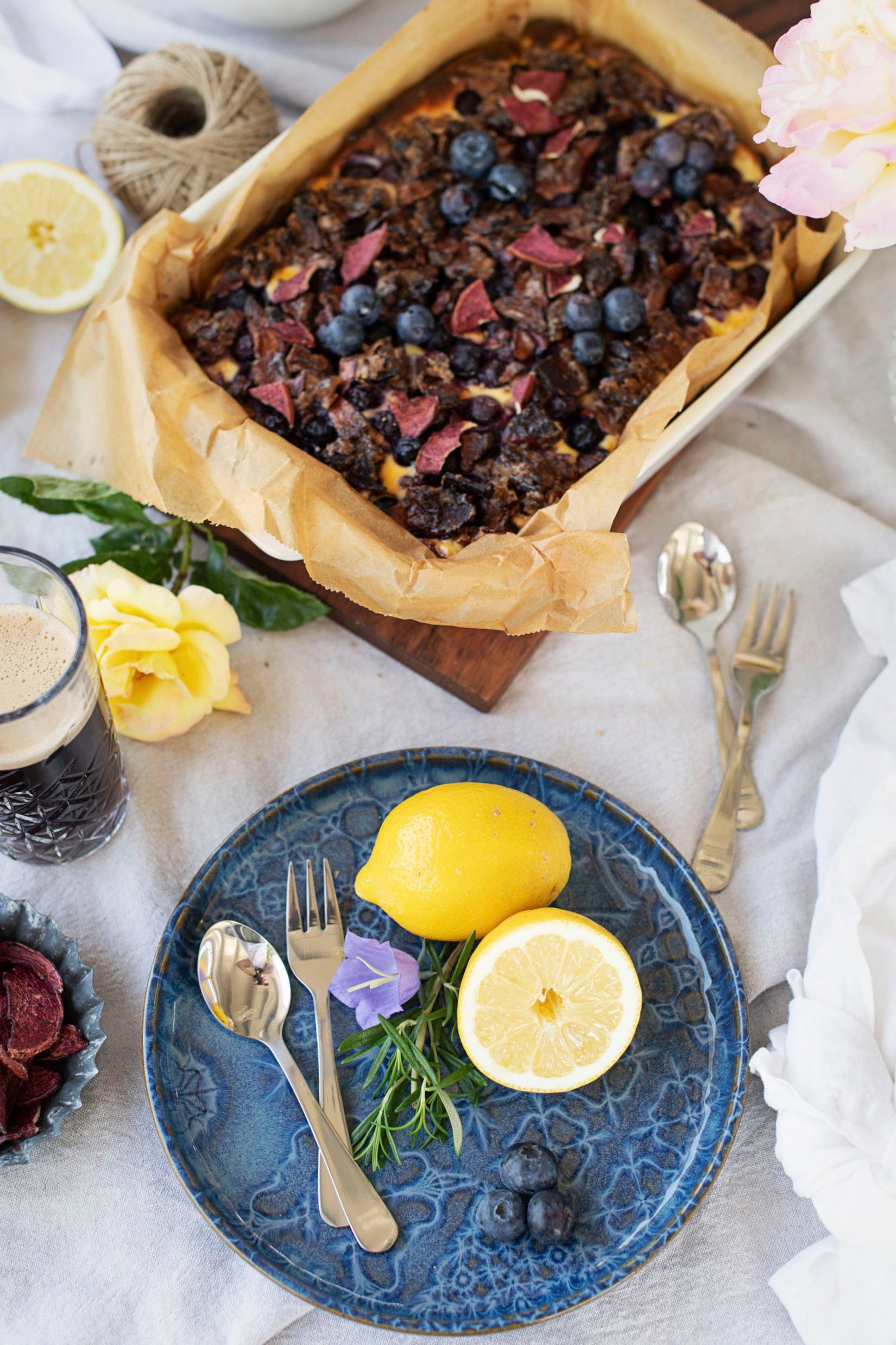 MÄSER Kombiservice Geschirr-Set, Service Traditional Tiles (8-tlg), 2 Personen, Steinzeug, kunstvolle Ornamente, 8 Teile, für 2 Personen