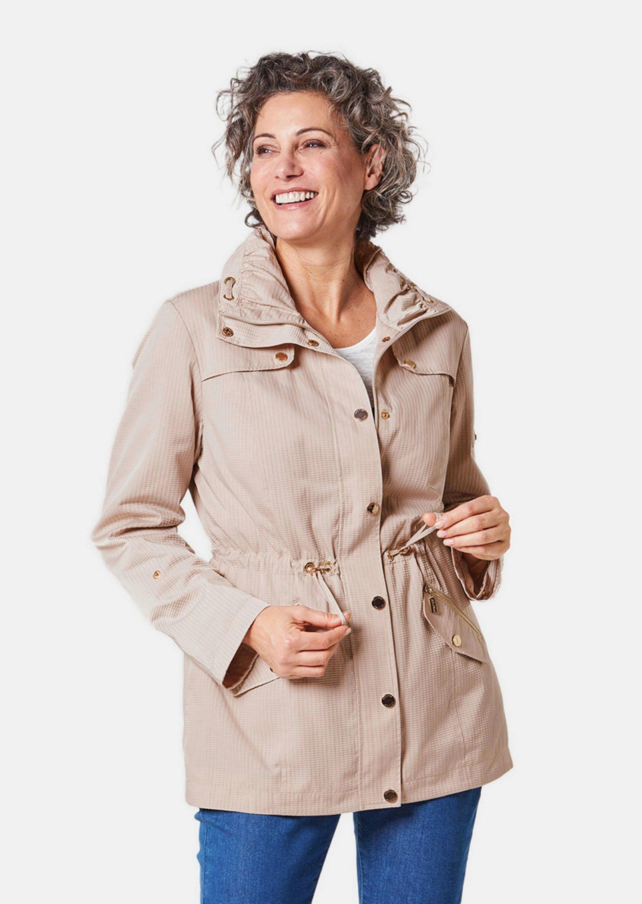 GOLDNER Allwetterjacke Longjacke aus fein strukturierter Ware sand