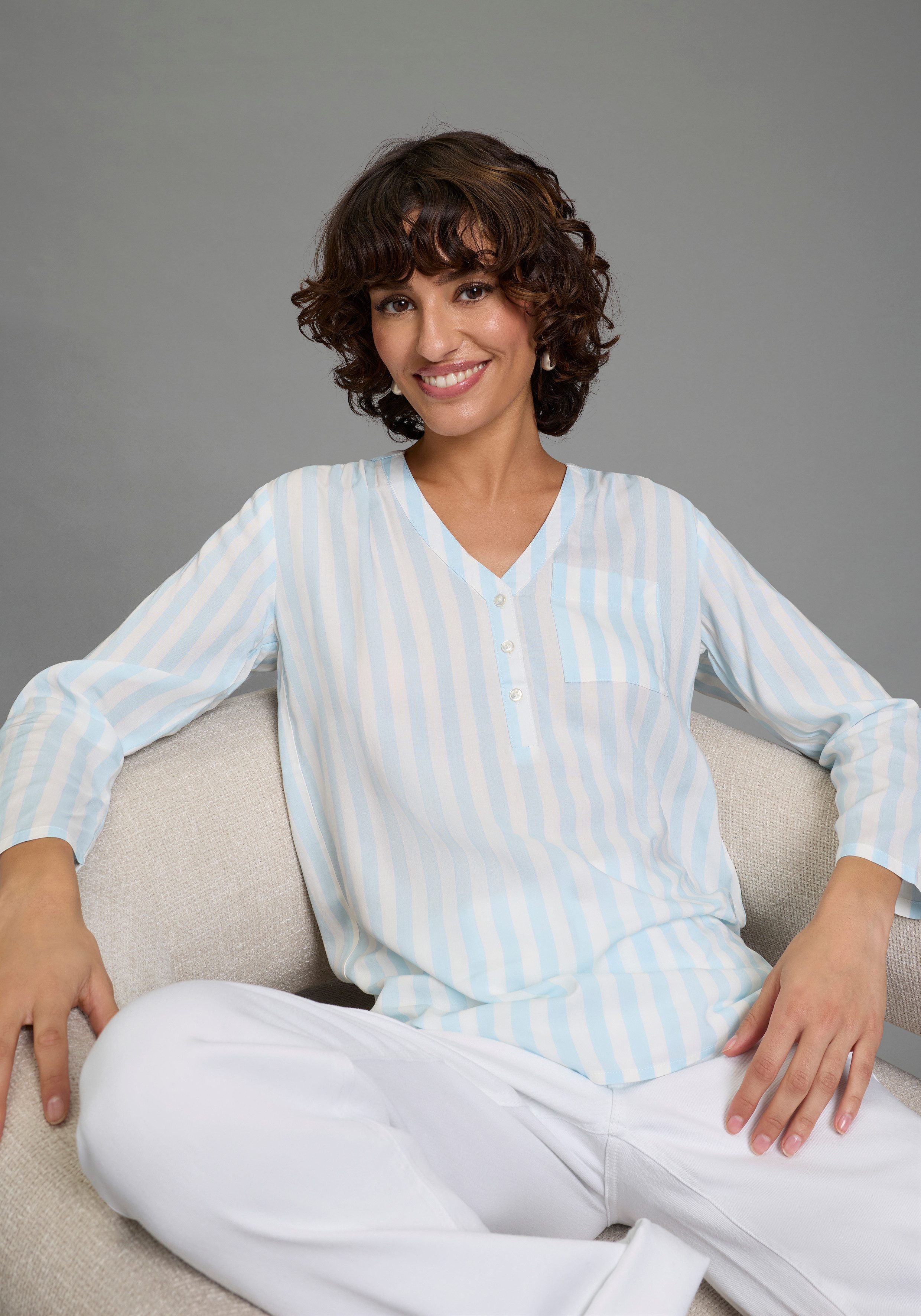 Laura Scott Schlupfbluse gestreifte Langarmbluse, mit Stehkragen, V-Ausschnitt