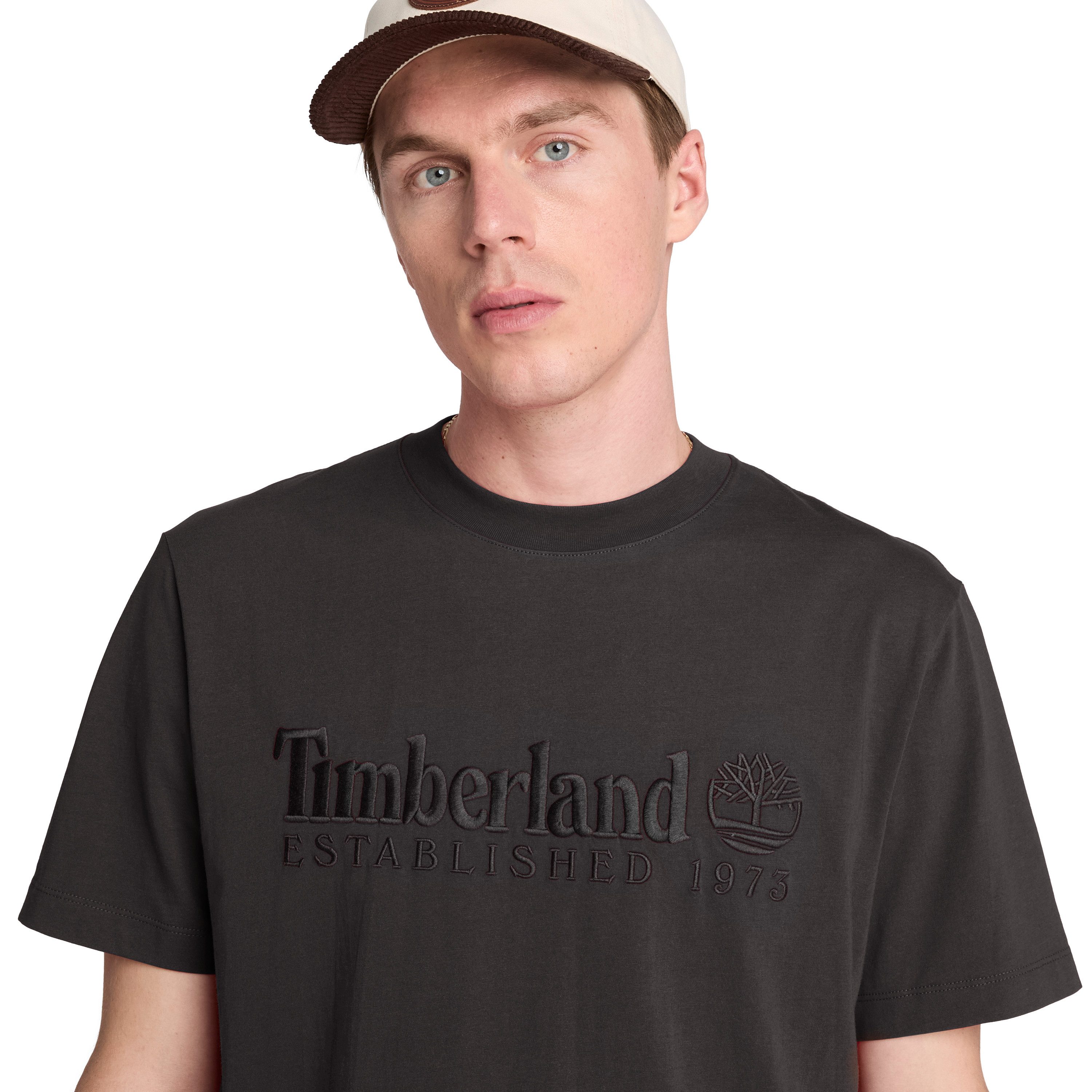 Timberland T-Shirt ESTABLISHED 1973 - SS Embroidered Tee Kurzarm, mit Rundhalsausschnitt, aus Baumwolle, normale Schnittform